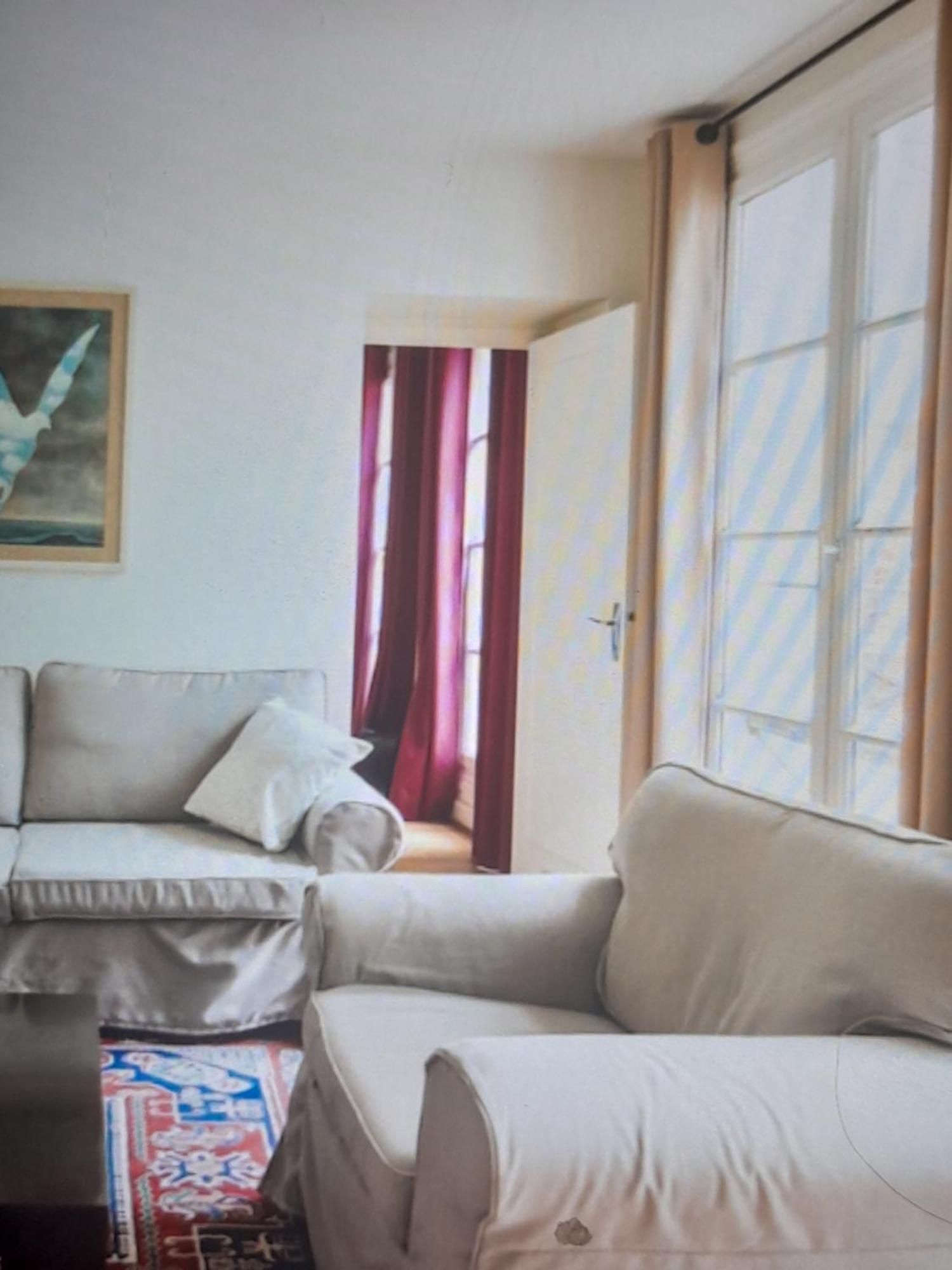 1 Minute Gare Montparnasse , Center, Awsome Place, Close To Eiffel Tour And Louvre Meusm , Front Metro * Paris