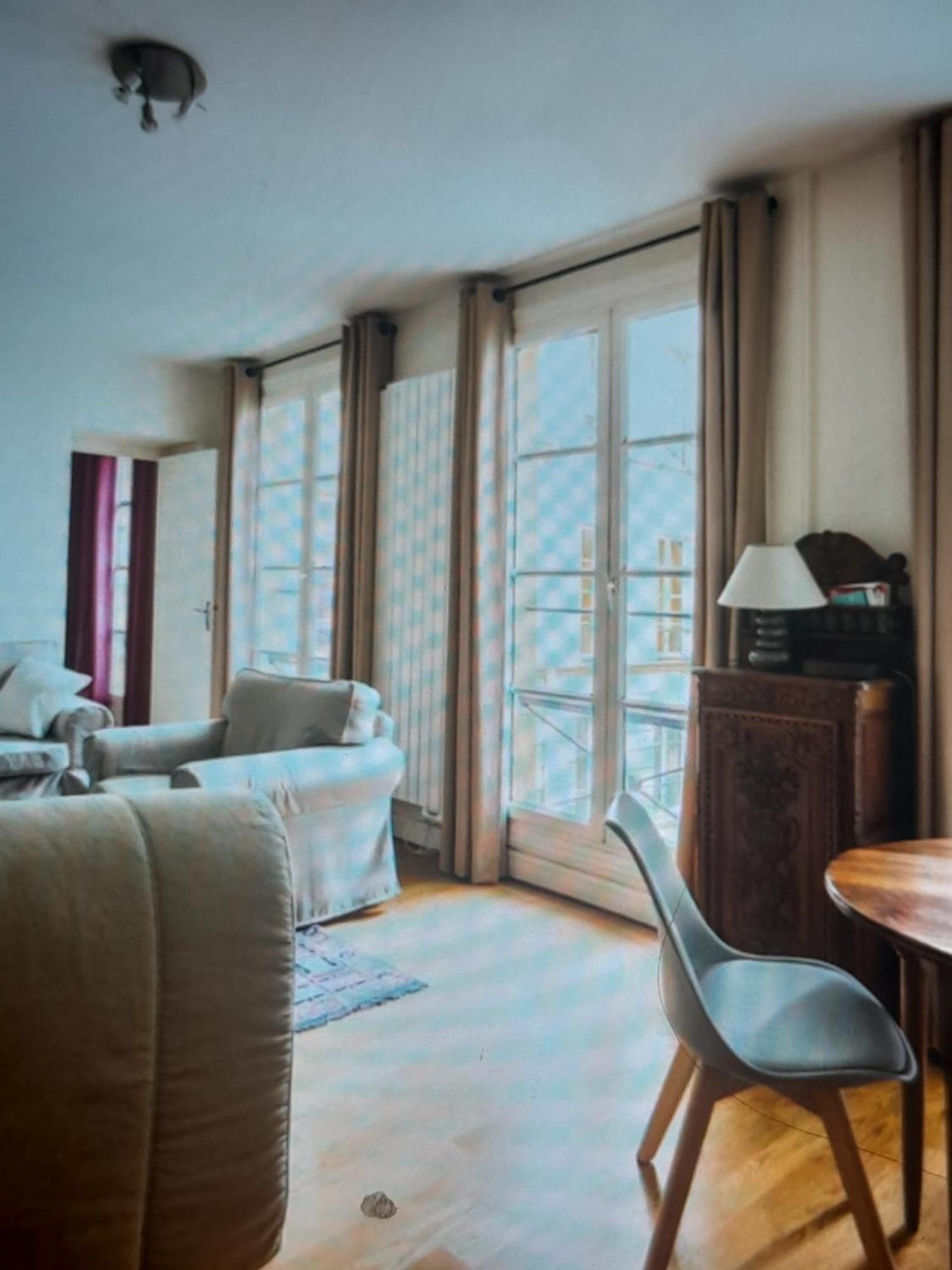 Apartment 1 Minute Gare Montparnasse , Center, Awsome Place, Close To Eiffel Tour And Louvre Meusm , Front Metro