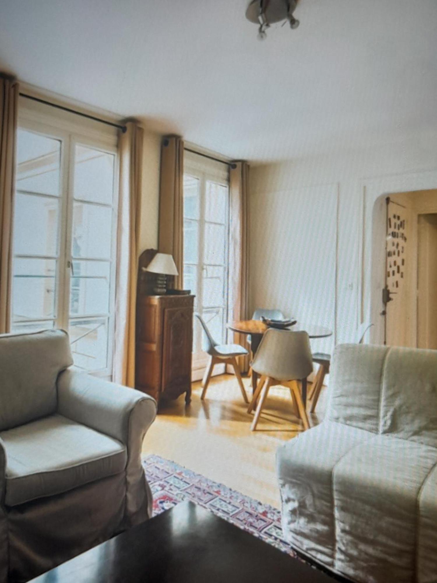 1 Minute Gare Montparnasse , Center, Awsome Place, Close To Eiffel Tour And Louvre Meusm , Front Metro * Paris