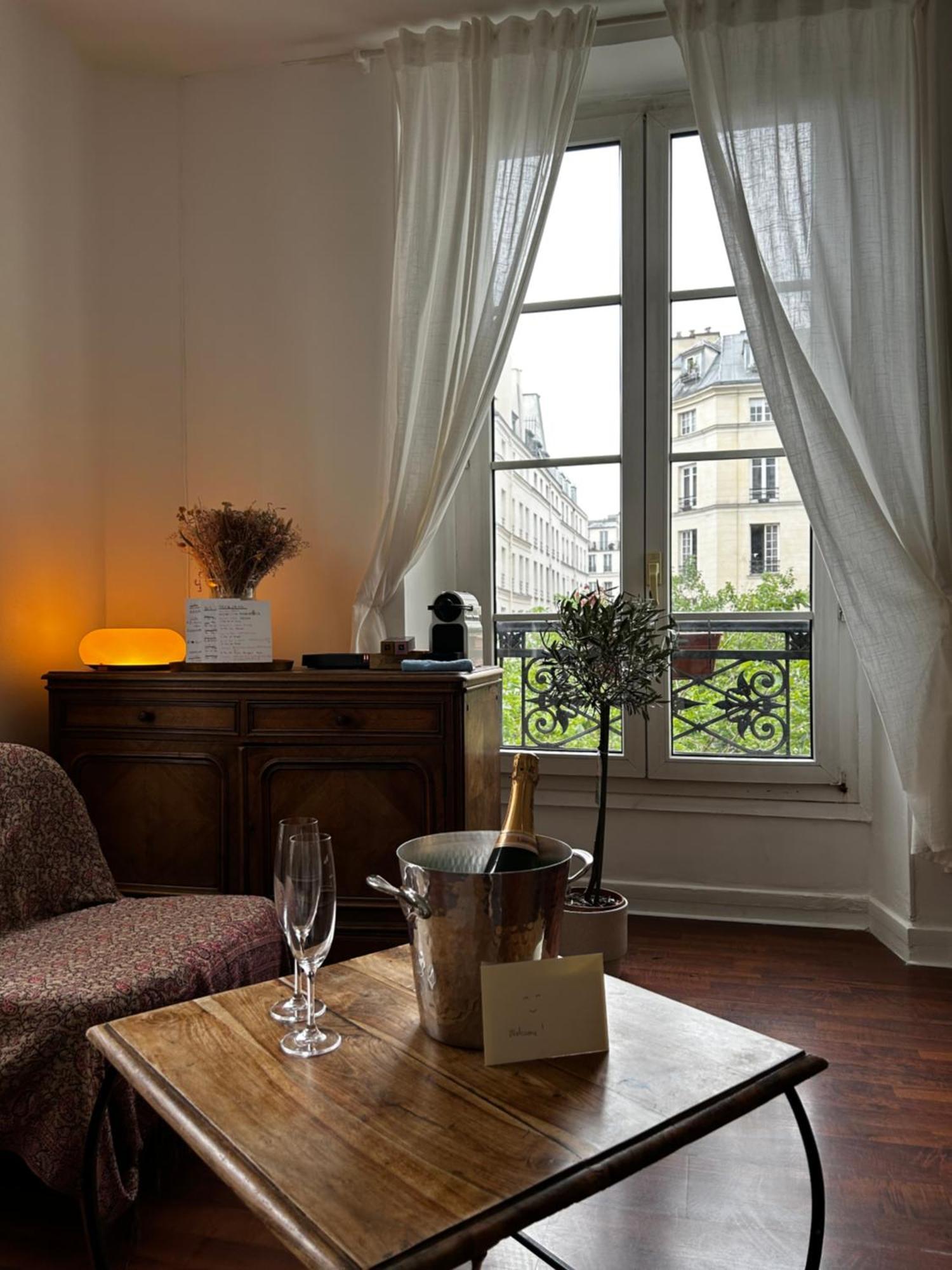 En Plein Coeur Du Marais Appartement Paris