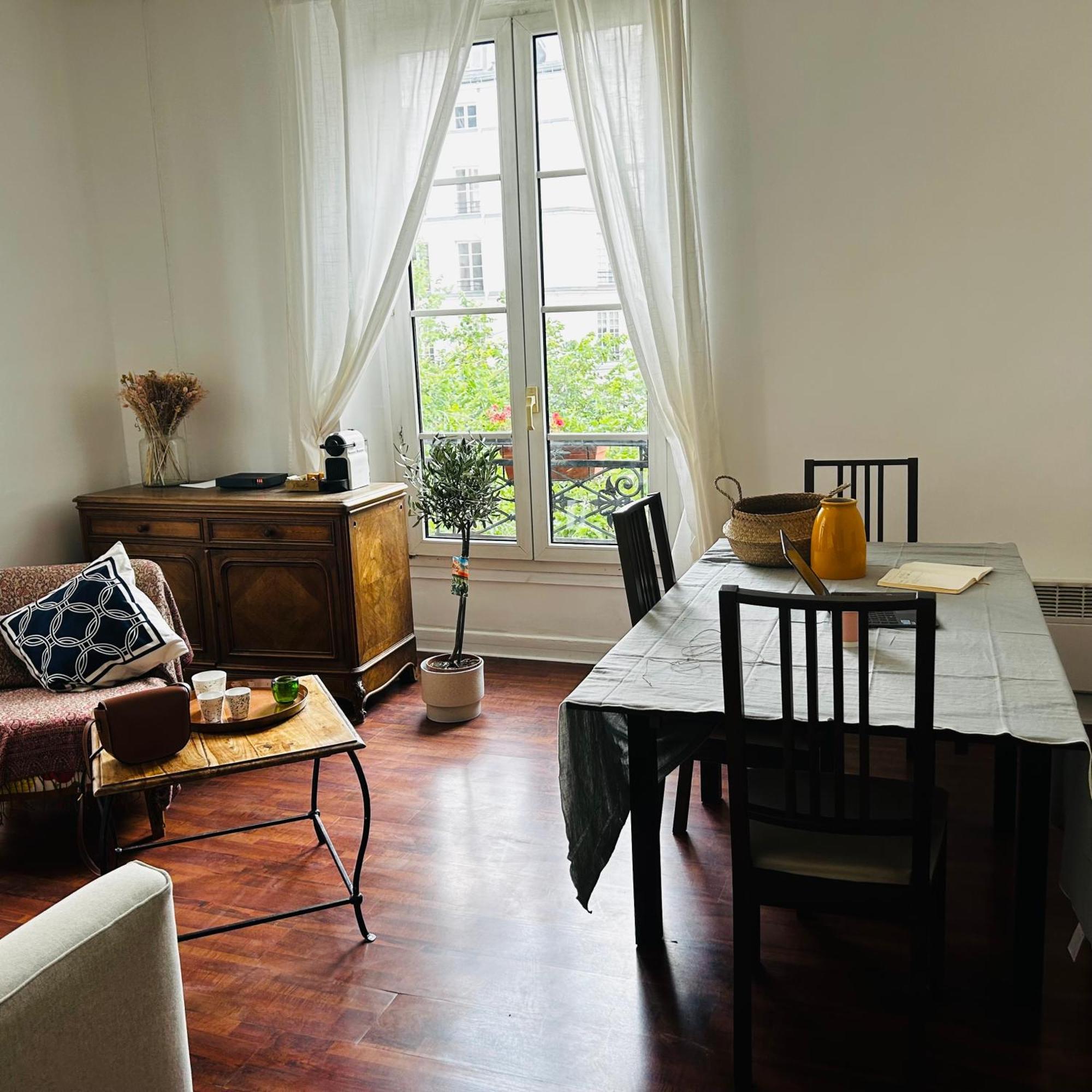 En Plein Coeur Du Marais Appartement
