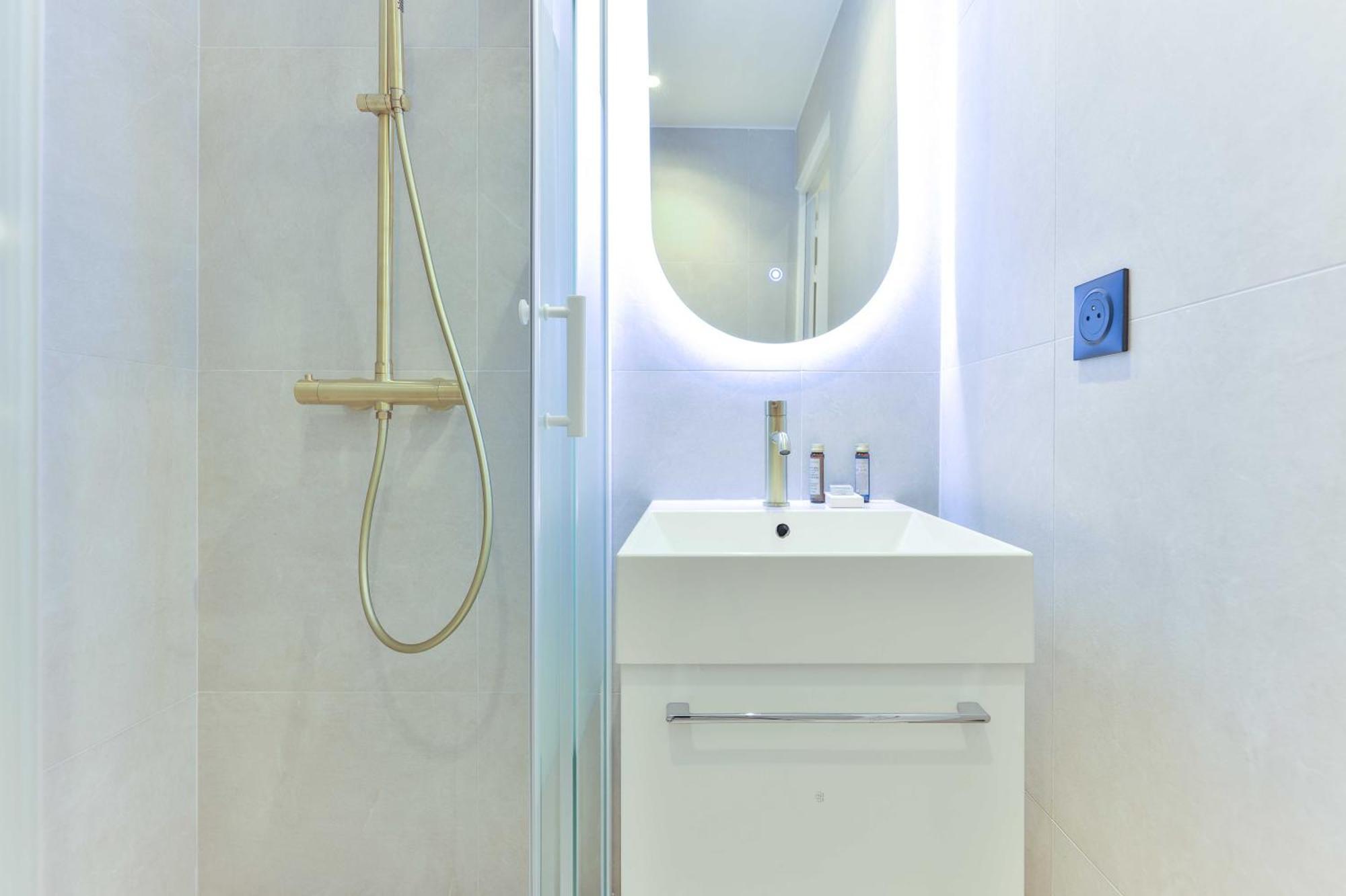 Apartment Beautiful 1-bedroom 2pers Rue Du Commerce Eiffeil Tower Paris