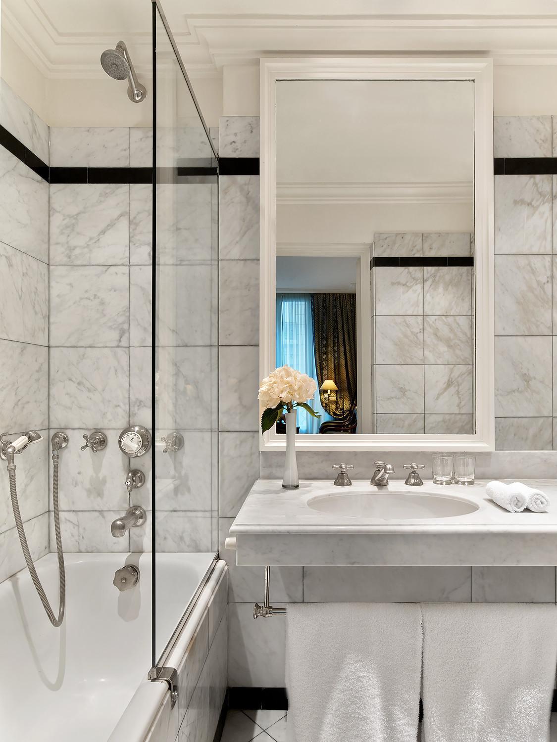 Le Dokhan's Arc De Triomphe Hotel