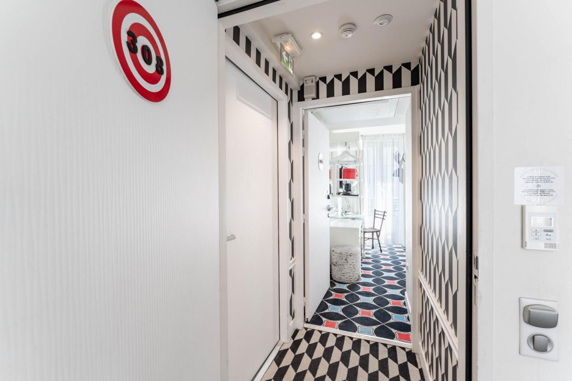 Joke - Astotel Paris