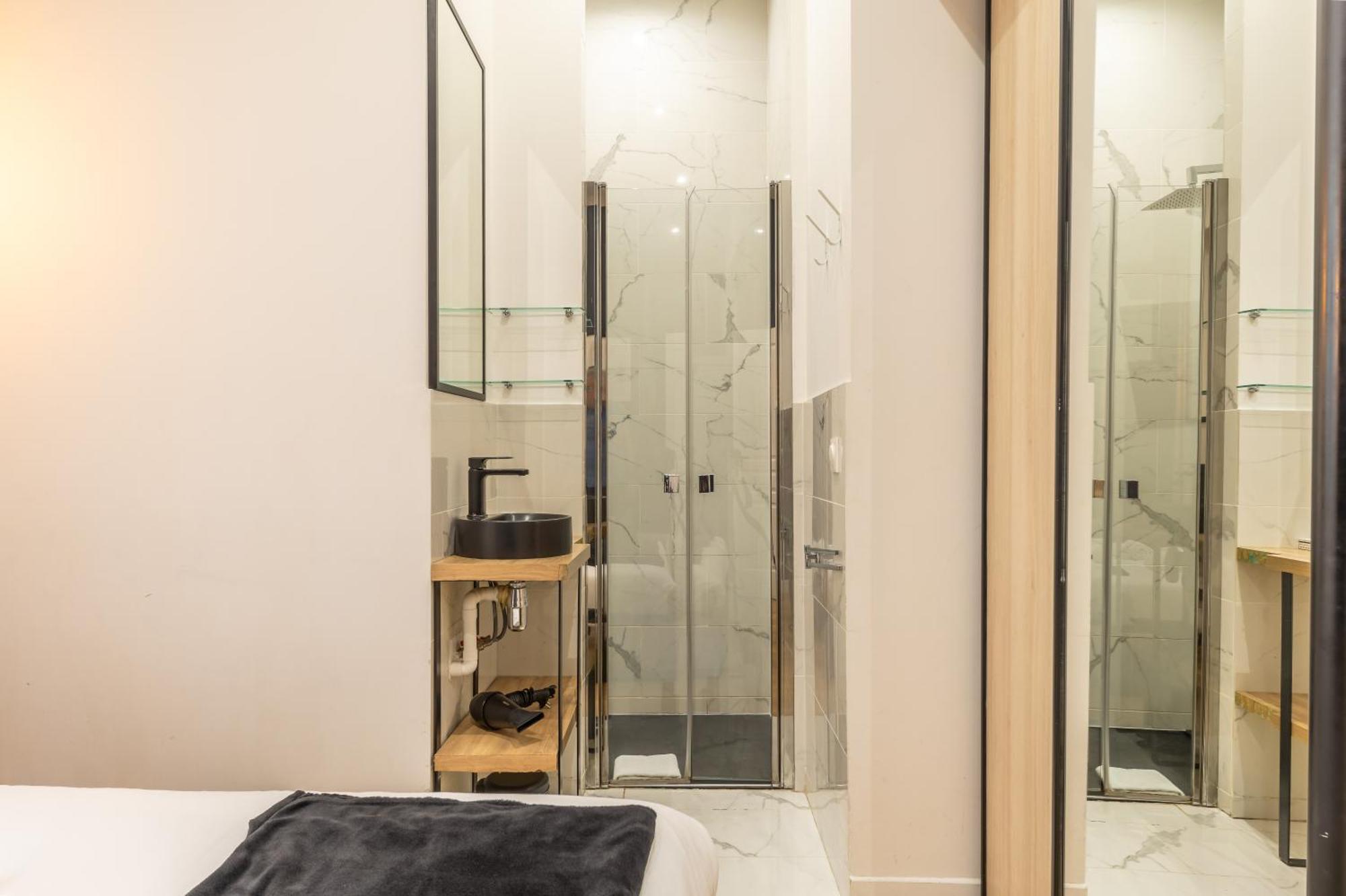 Off Majesti In Montmartre - Rue Pierre Fontaine Apartment *
