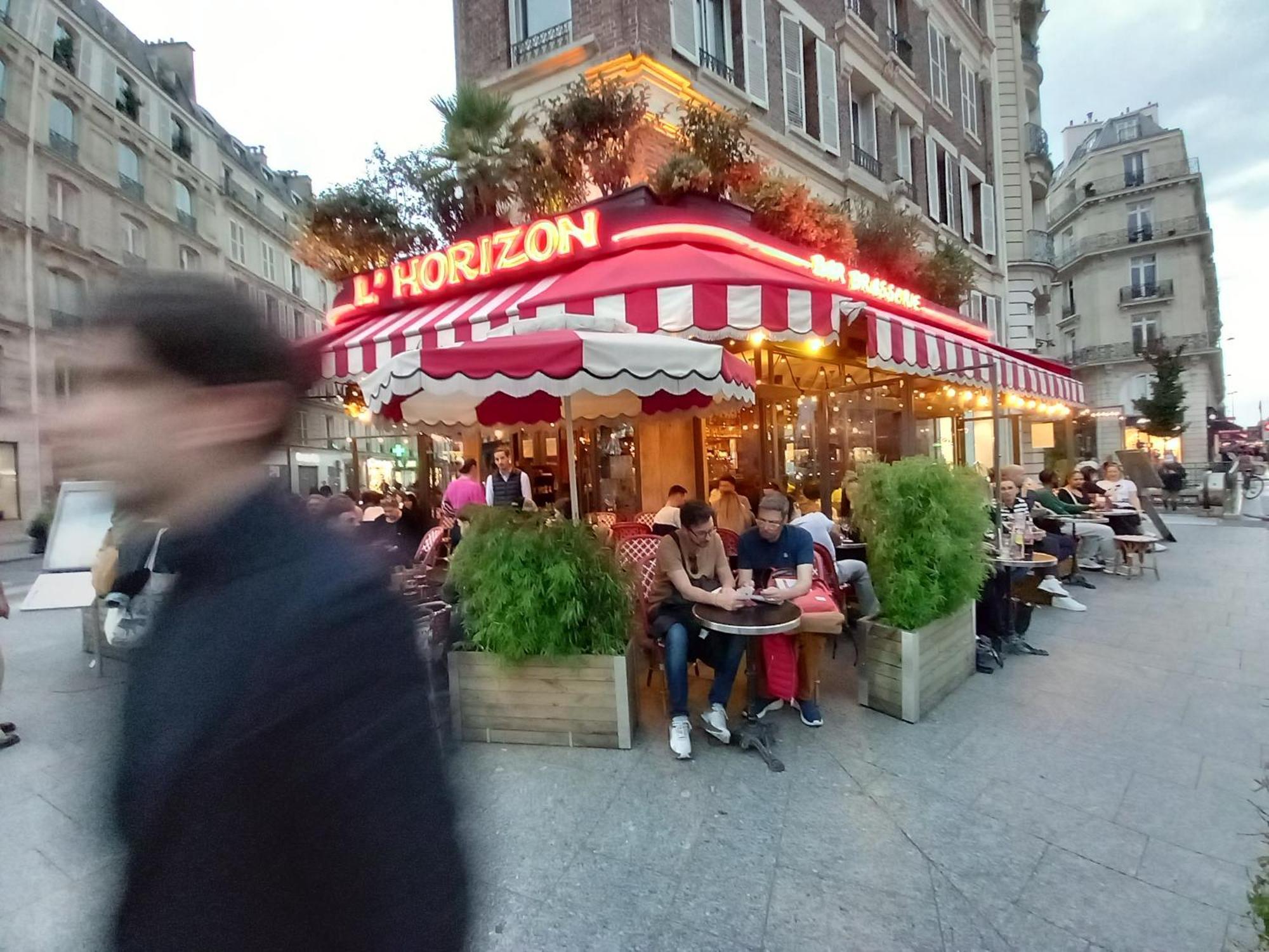 1 Minute Gare Montparnasse , Center, Awsome Place, Close To Eiffel Tour And Louvre Meusm , Front Metro * Paris