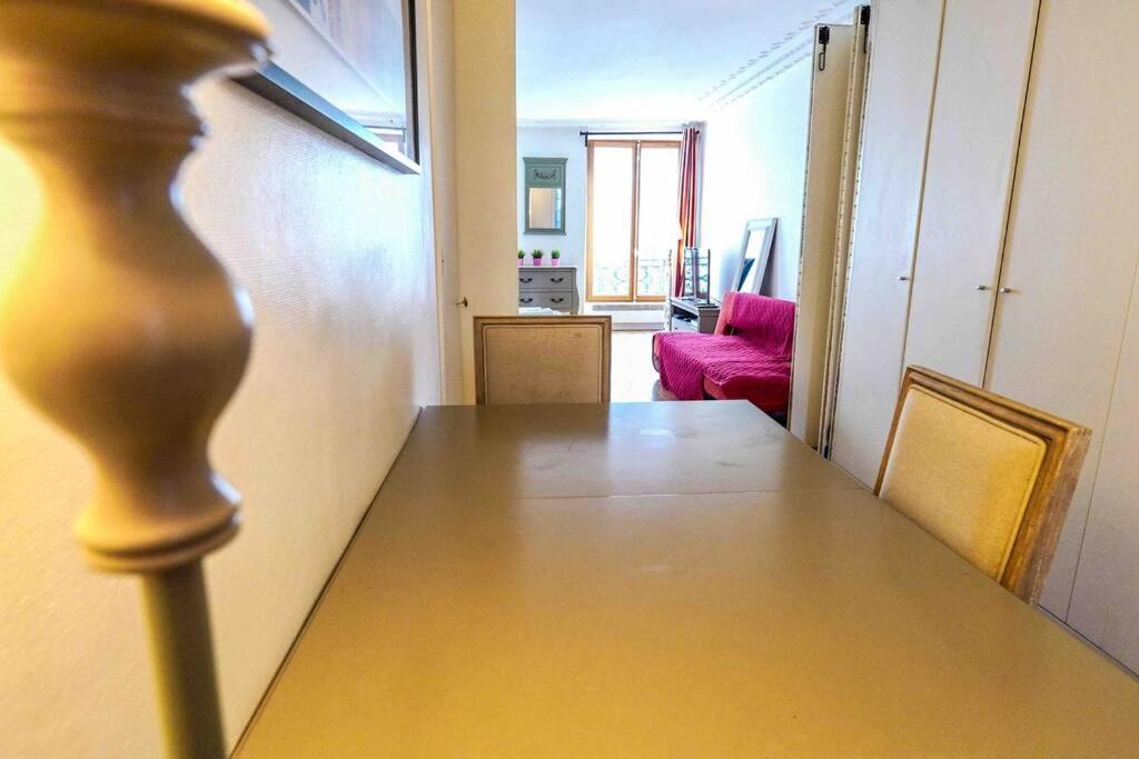 New Spacious Flat Near Montorgueil *
