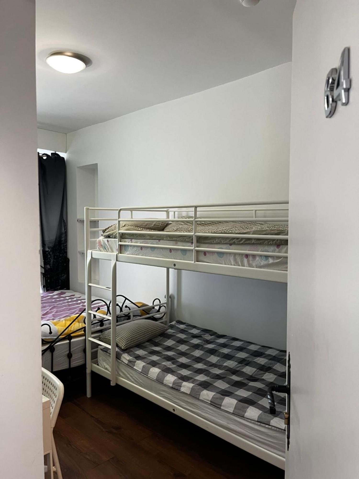 Chez Mia Hostel Paris