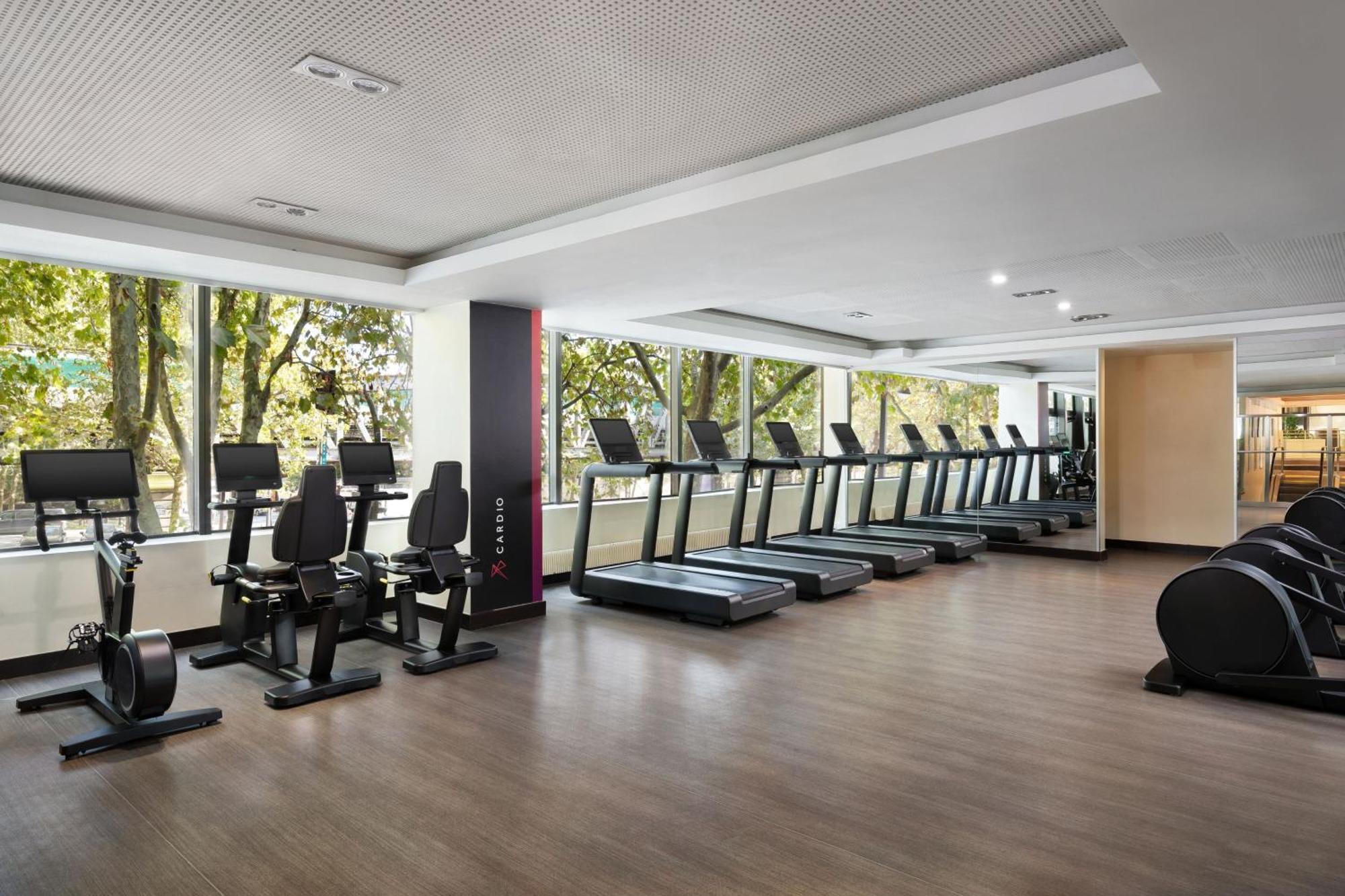 Marriott Rive Gauche & Conference Center Hotel
