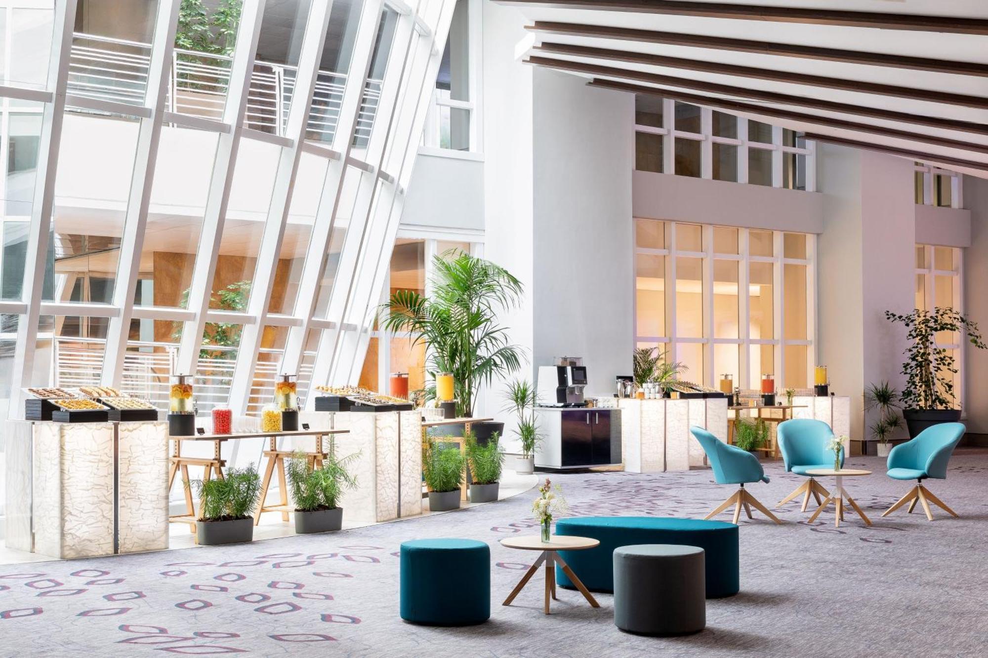 Marriott Rive Gauche & Conference Center 4*