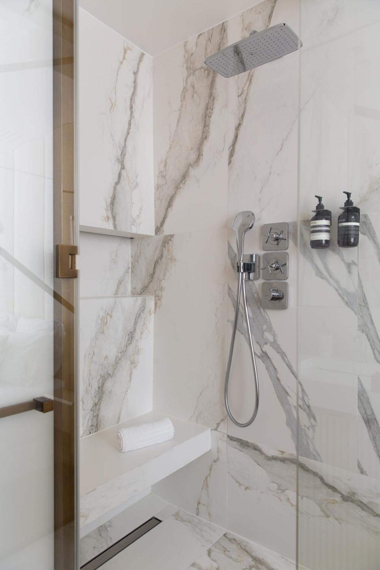 Highstay - Luxury Serviced - Tuileries Garden Apartment *