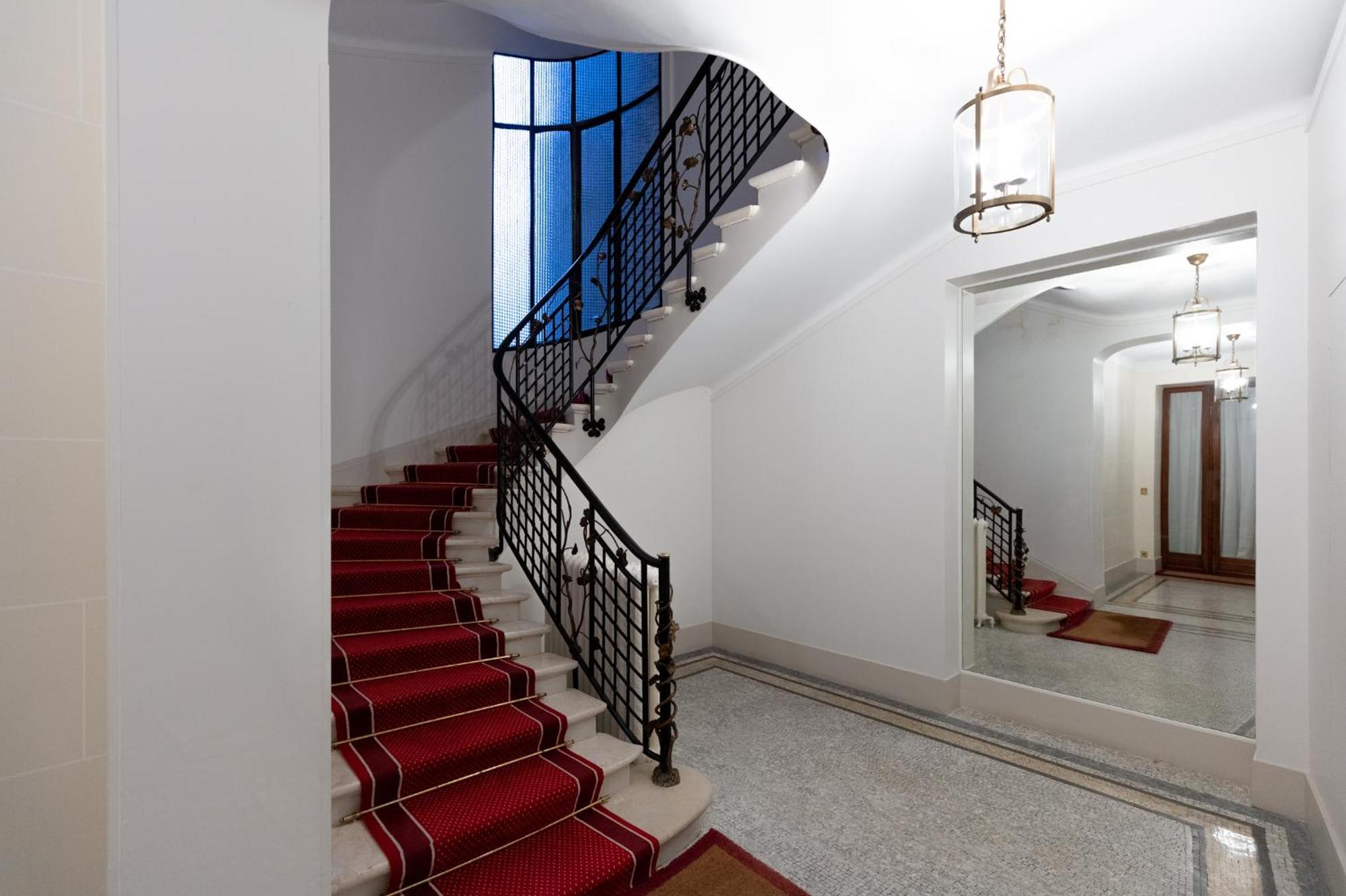 Appartement Avenue Niel - Spacieux *