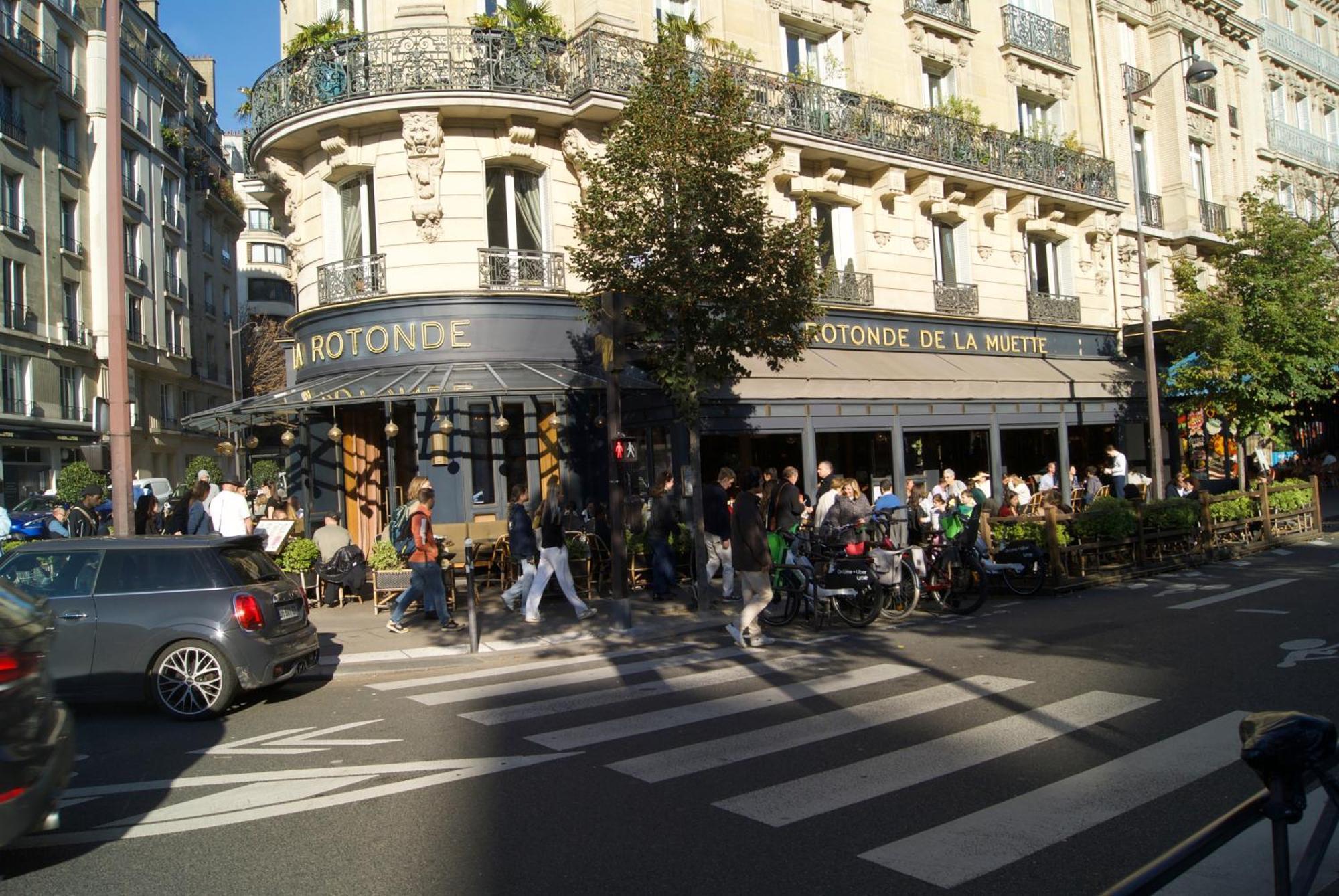 Cosy 2 50m2 Parisian Classic Flat - Passy, 16th Arrondissement, Near Eiffel Tower