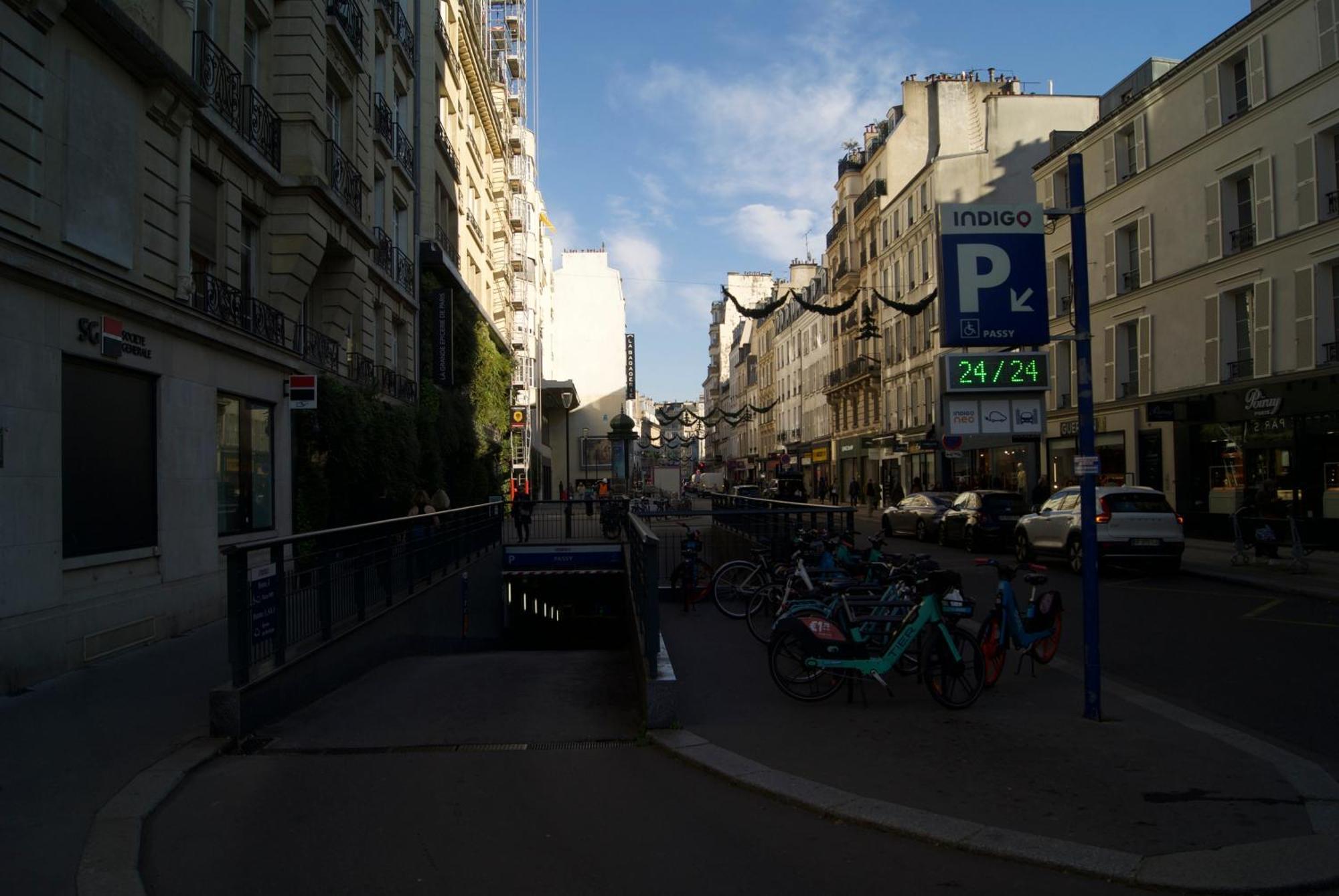 Cosy 2 50m2 Parisian Classic Flat - Passy, 16th Arrondissement, Near Eiffel Tower Apartment