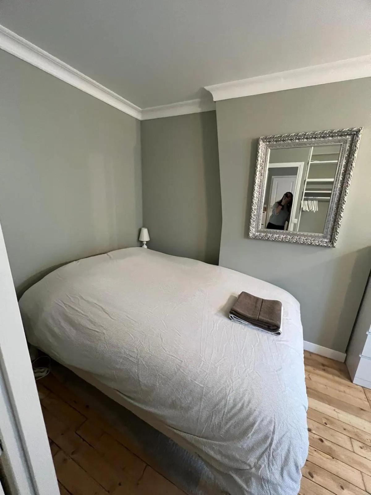 Wonderful Flat In Montmartre Apartment *