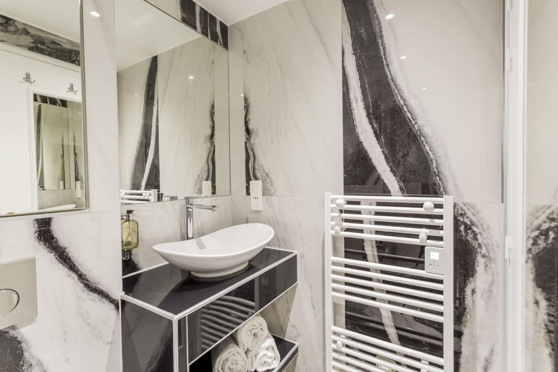 Apartment Merveil - Luxury - Tour Eiffel - Fremicourt *