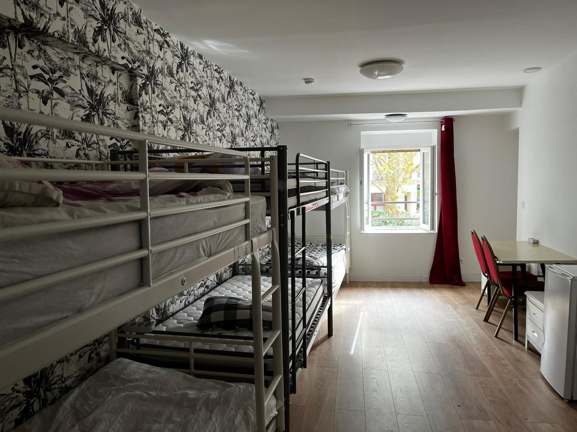 Hostel Chez Mia Paris