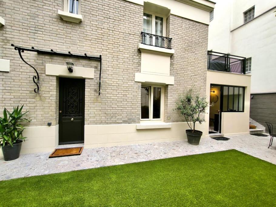 Apartment Montmartre En Rez-de-jardin *