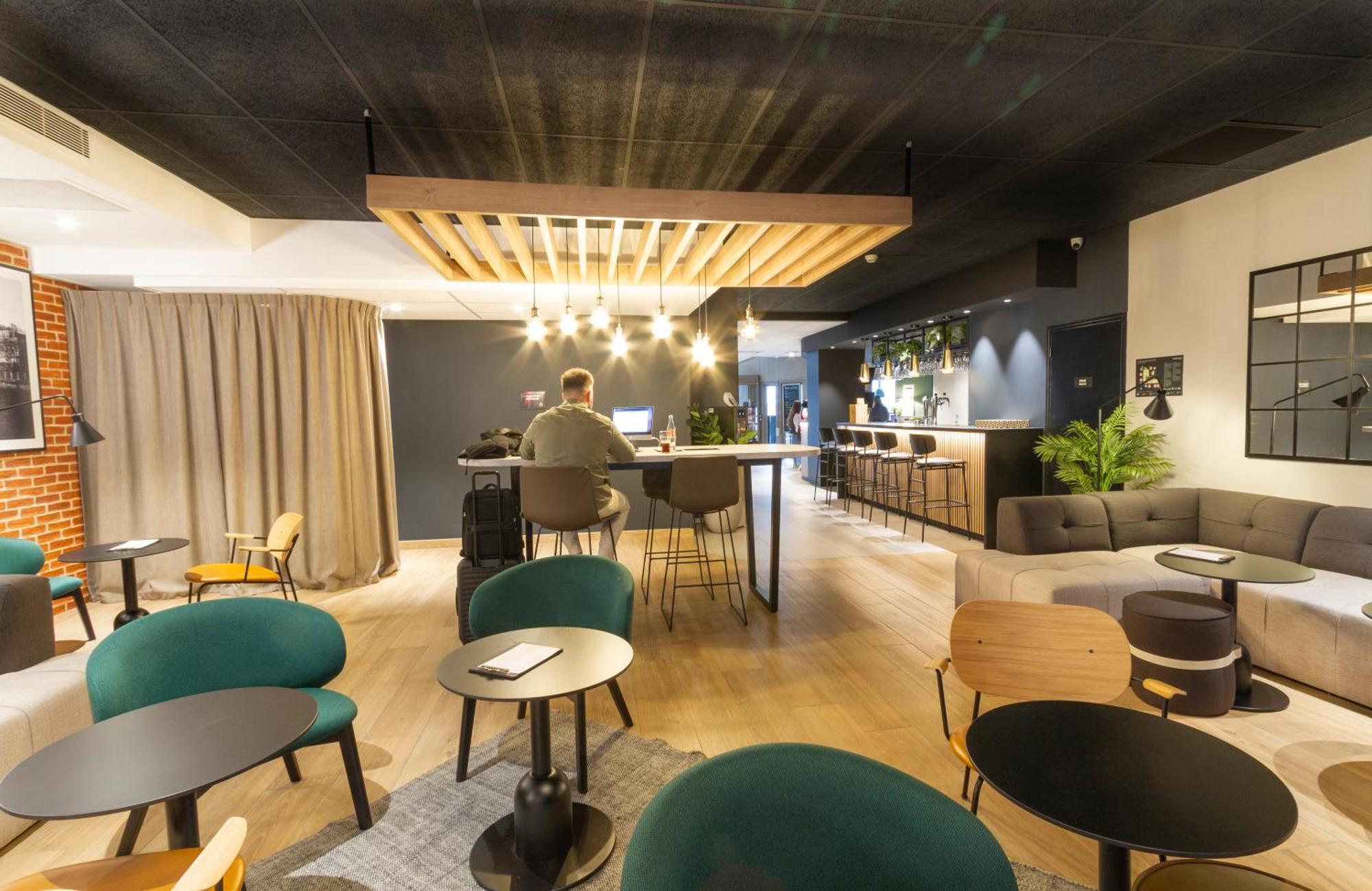Campanile 19 - La Hotel Paris
