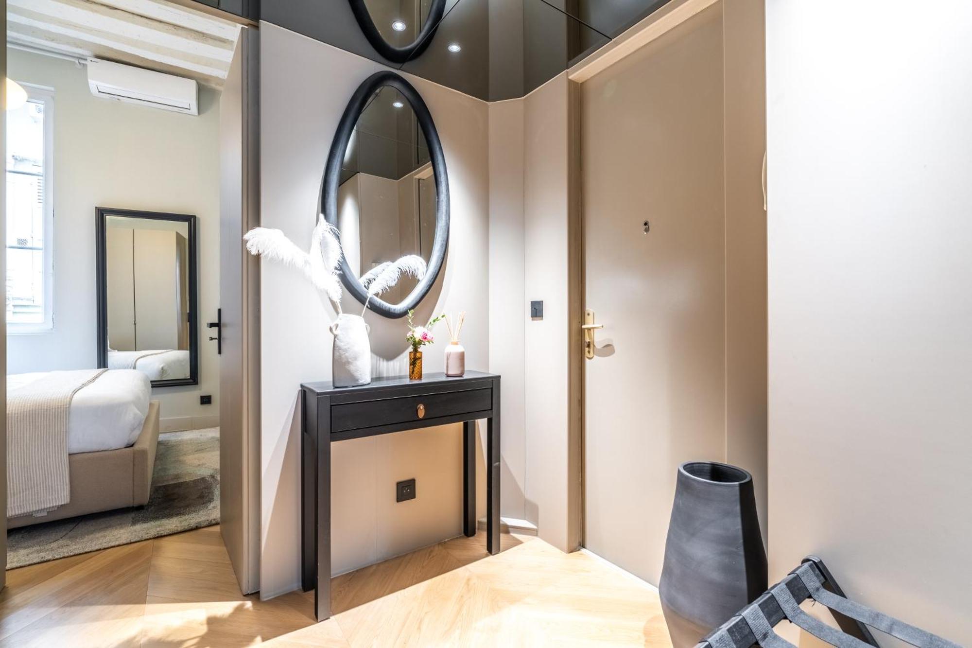 Apartment Luxury Apartement, Center Of Paris