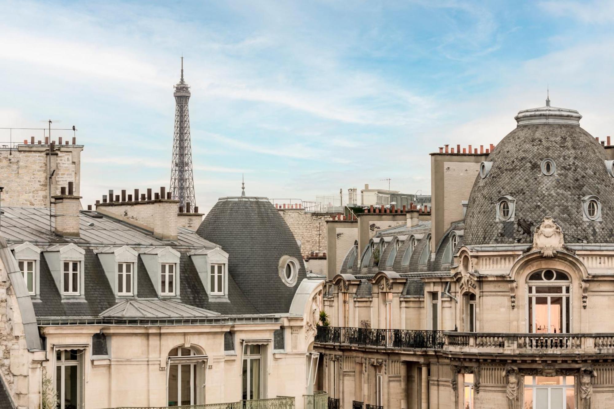 Merveil Signature - Hoche - Eiffel Tower View Apartment