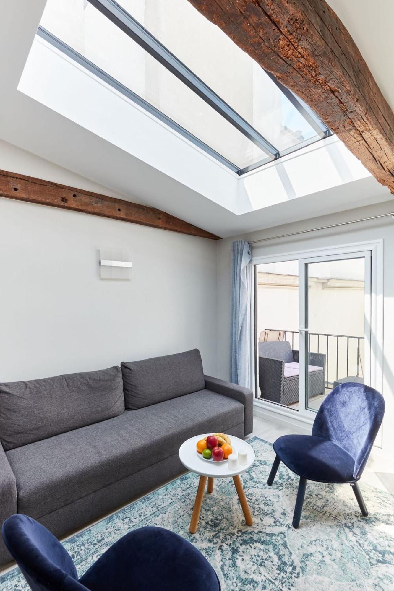 Jardin Du Luxembourg With Balcony - Cityapartmentstay * Paris