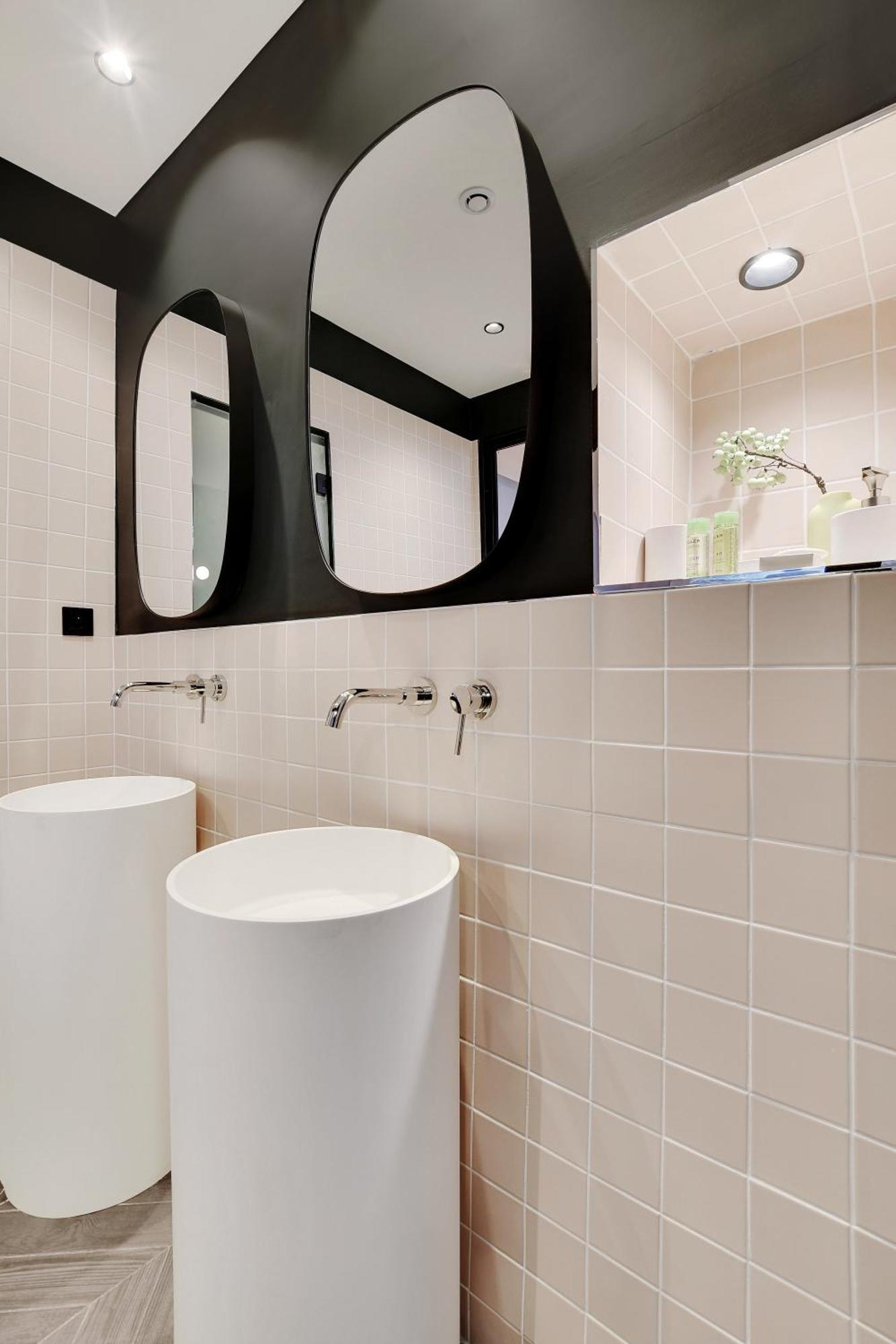 Apartment Magnifique 2p Avec Jacuzzi Et Cinema