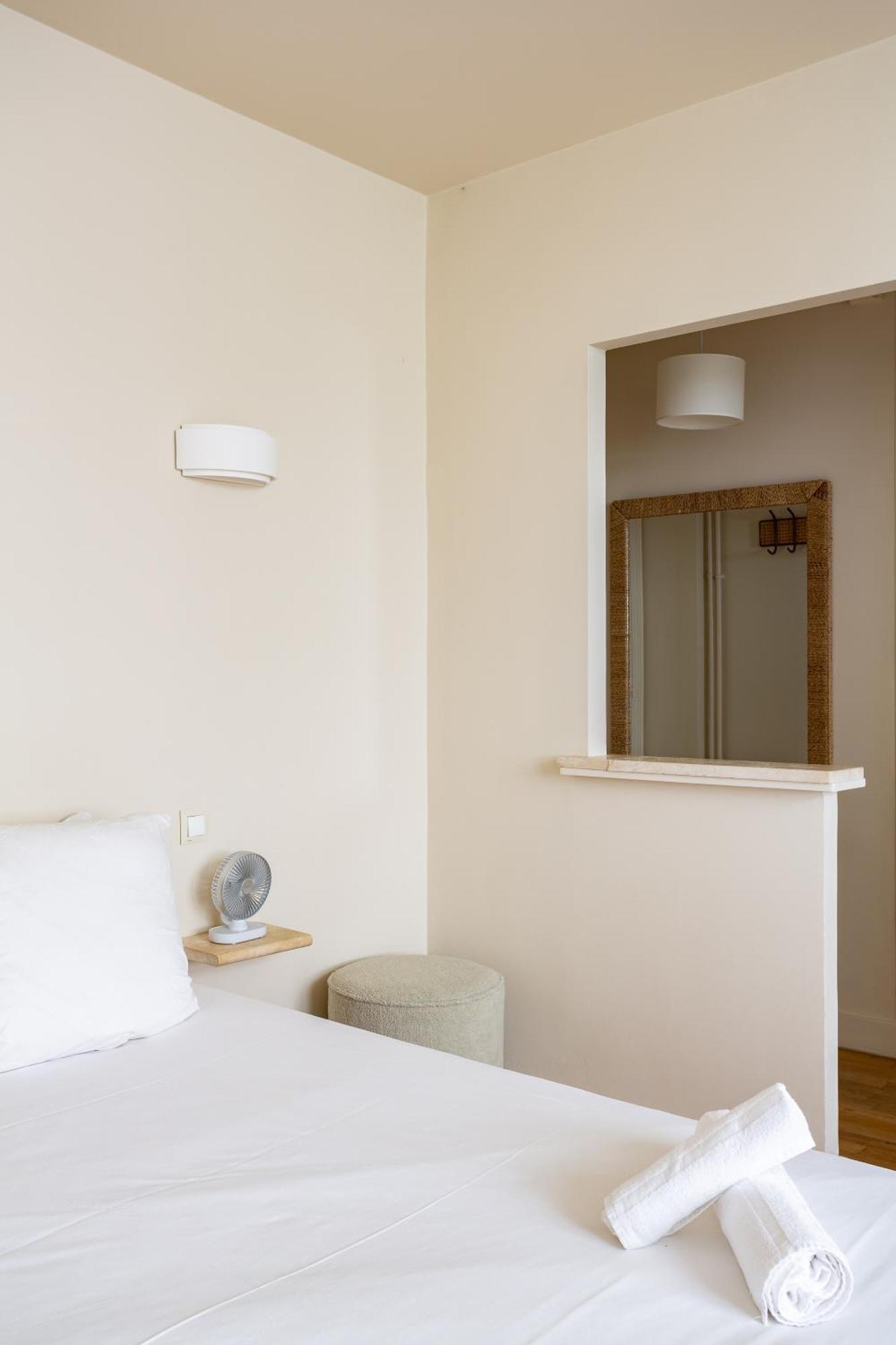 The Charming Saint Honore Apartment Paris