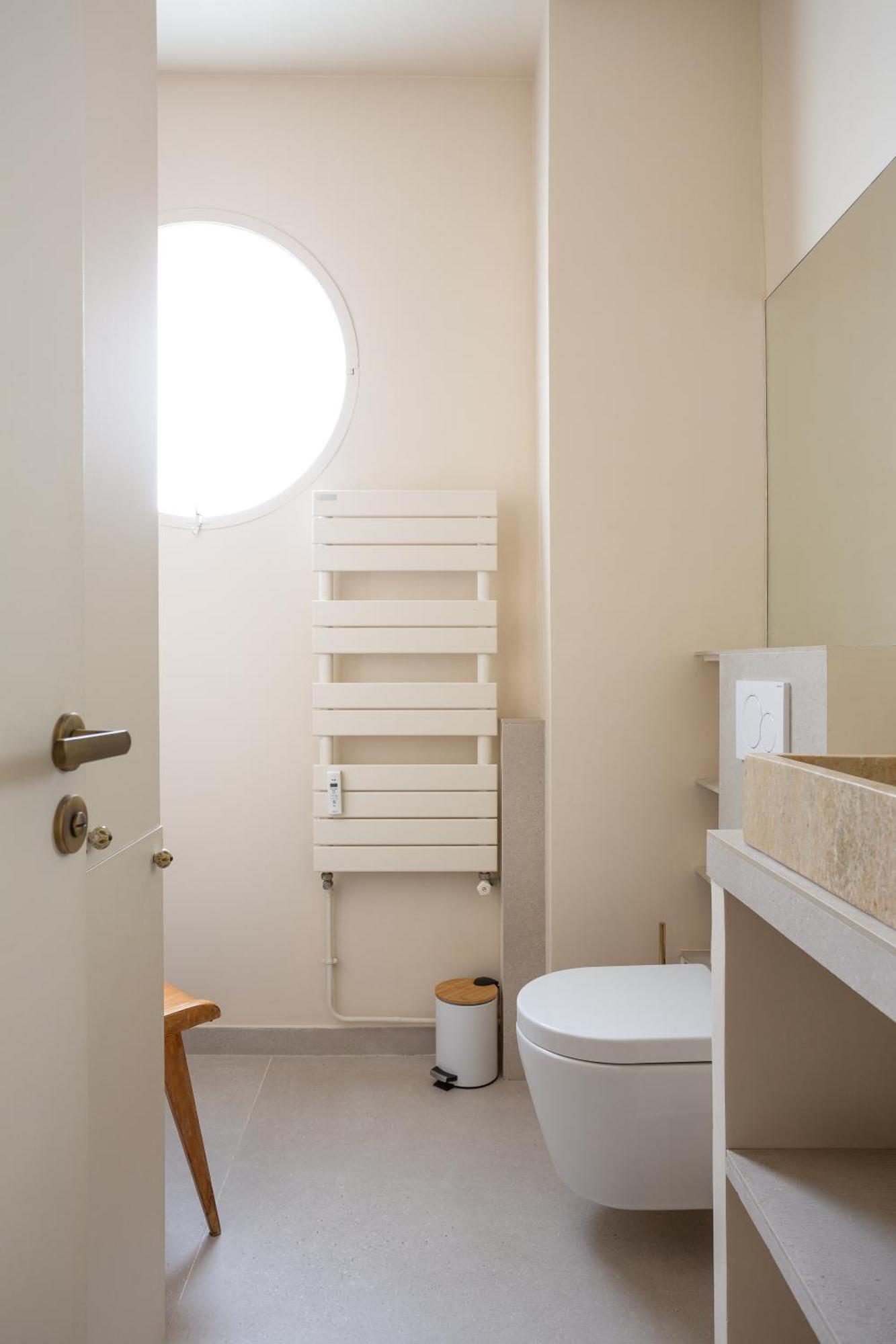 The Charming Saint Honore Apartment Paris