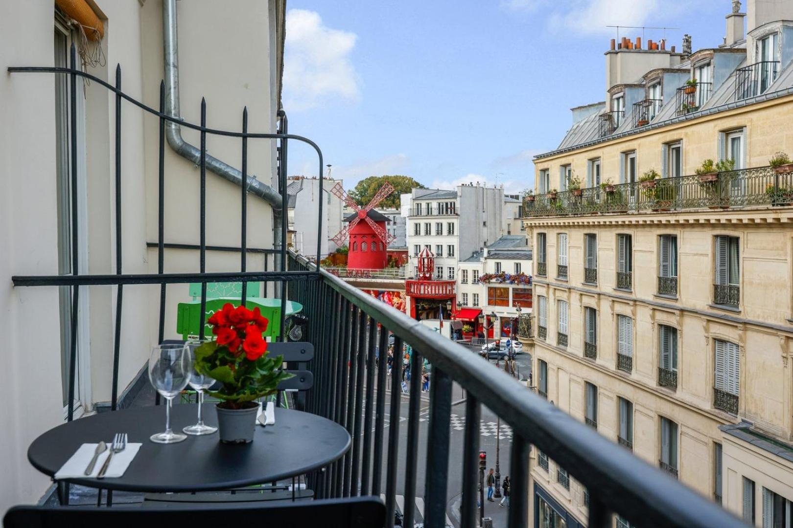 Moulin Rouge Balcony Apartment Paris