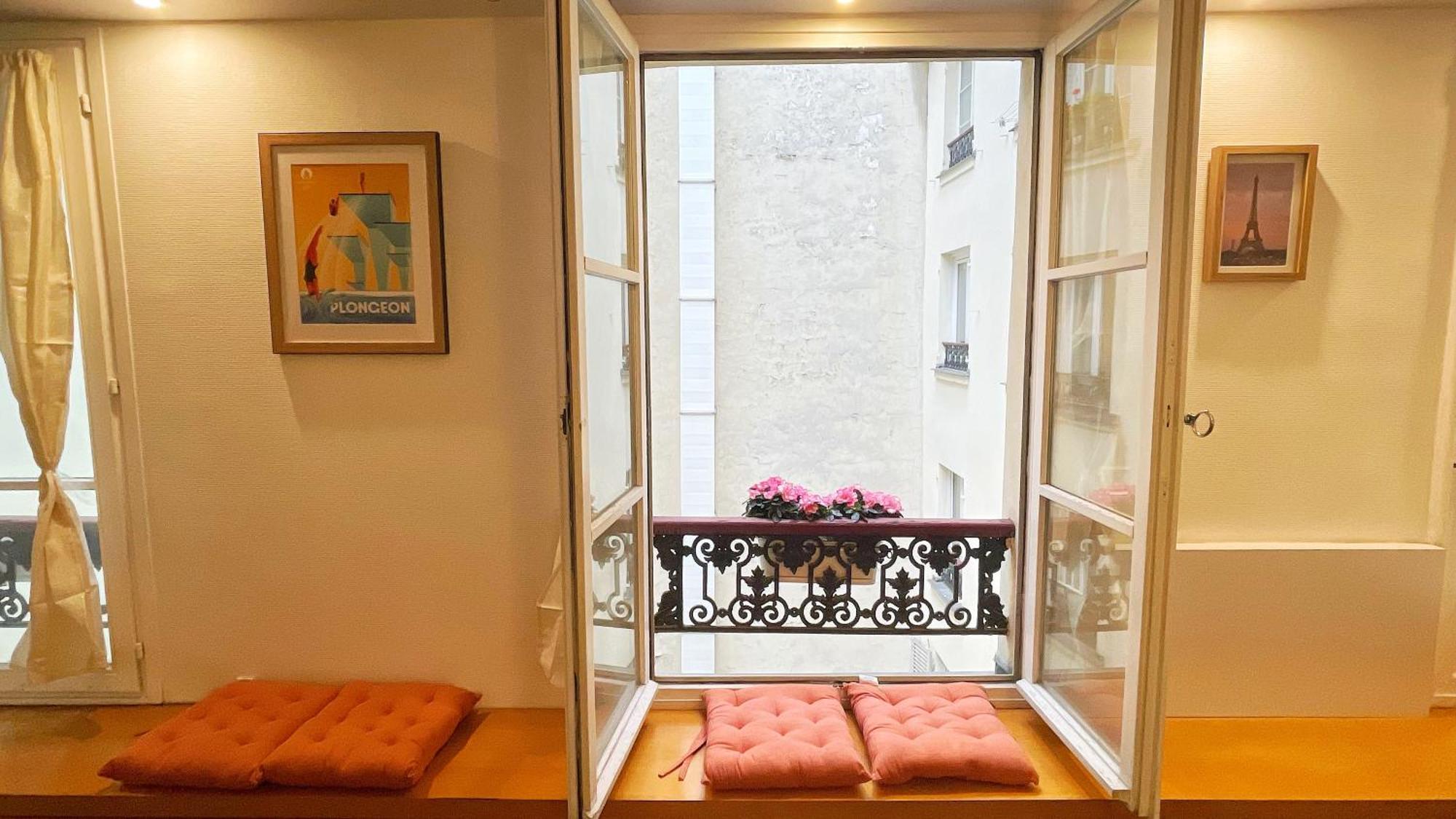 The Champs-elysees Apartment