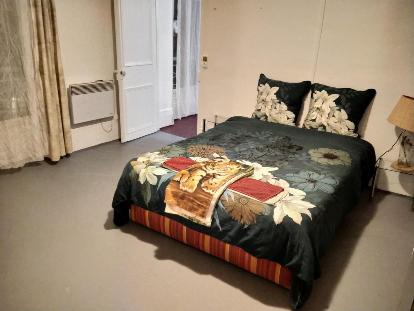 Apartment Flat *