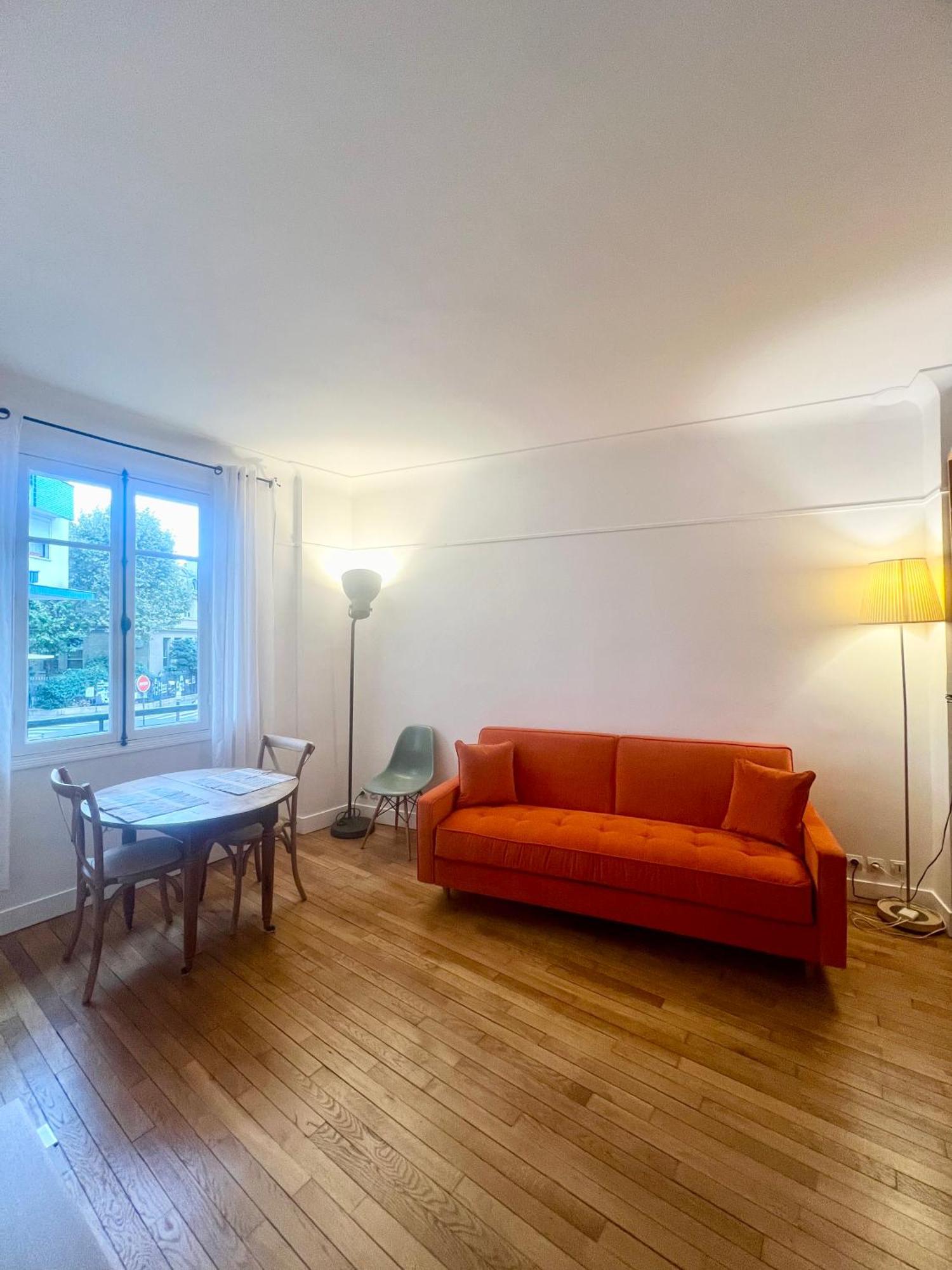 Apartment Entierement Renove Au Coeur De