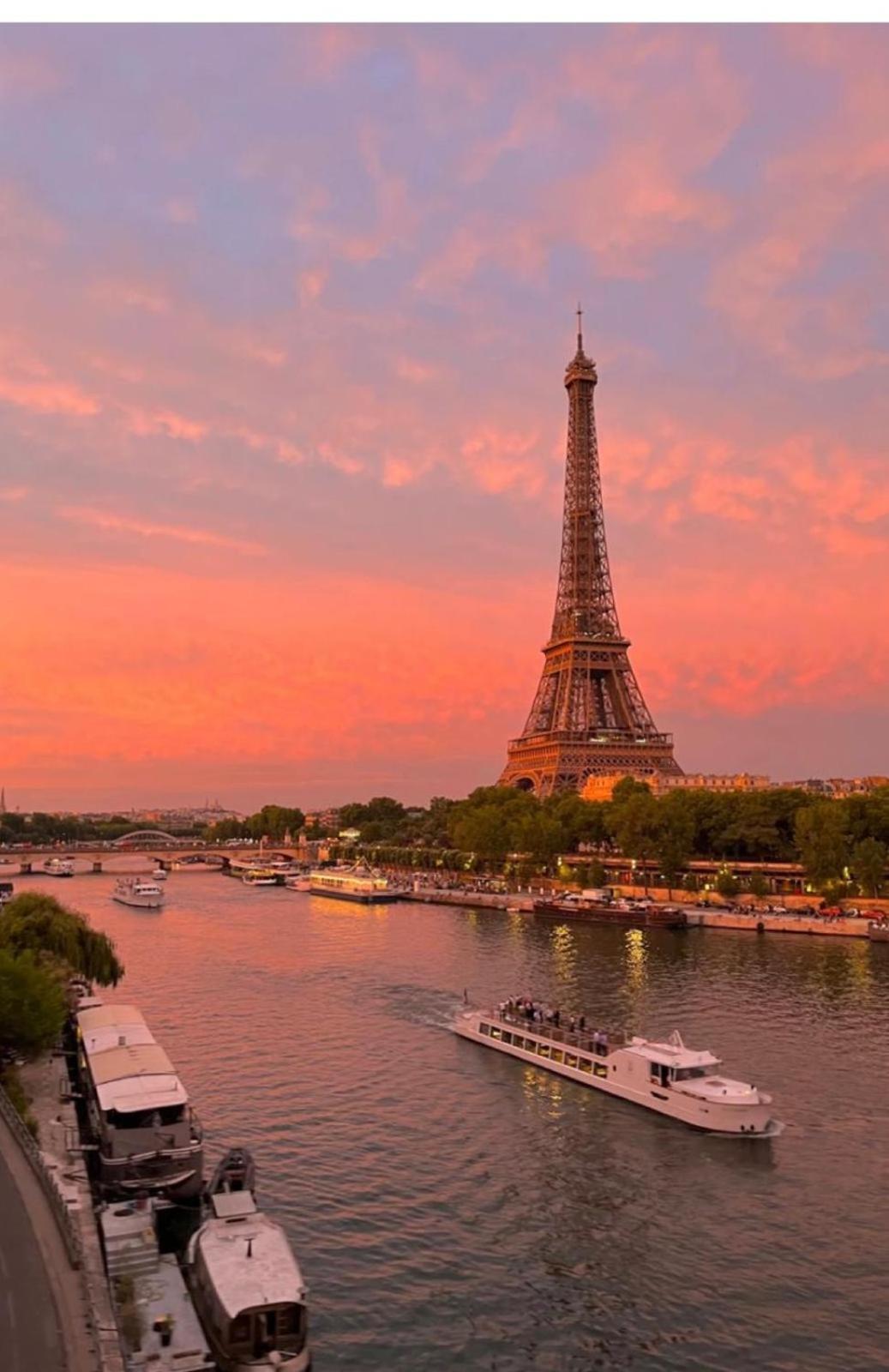 Place A Quelques Pas Du Musee Du Louvre Au Centre De Homestay *
