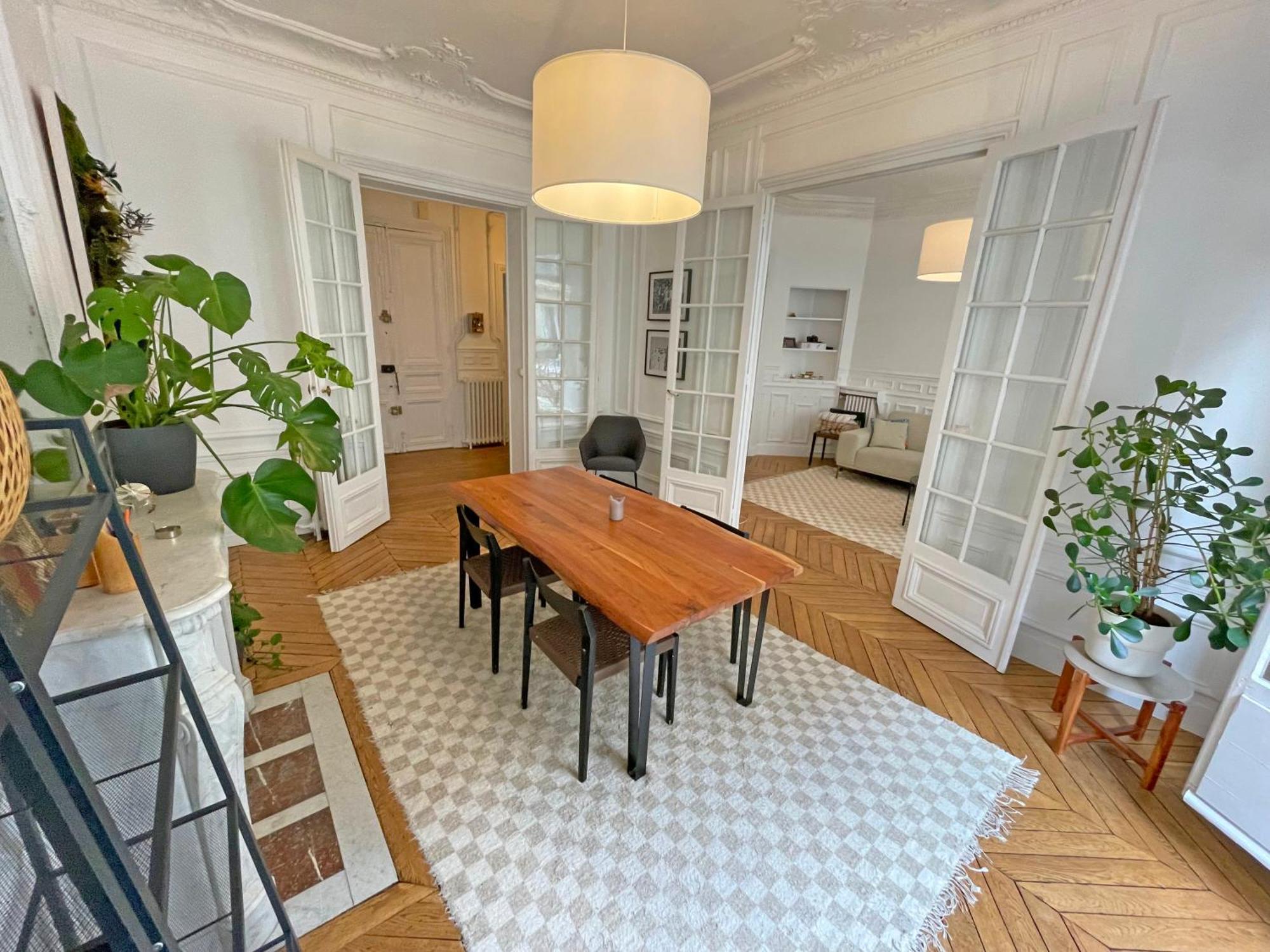 Apartment Magnifique T4 Proche Proche Arc De Triomphe Et Champs Elysees Paris