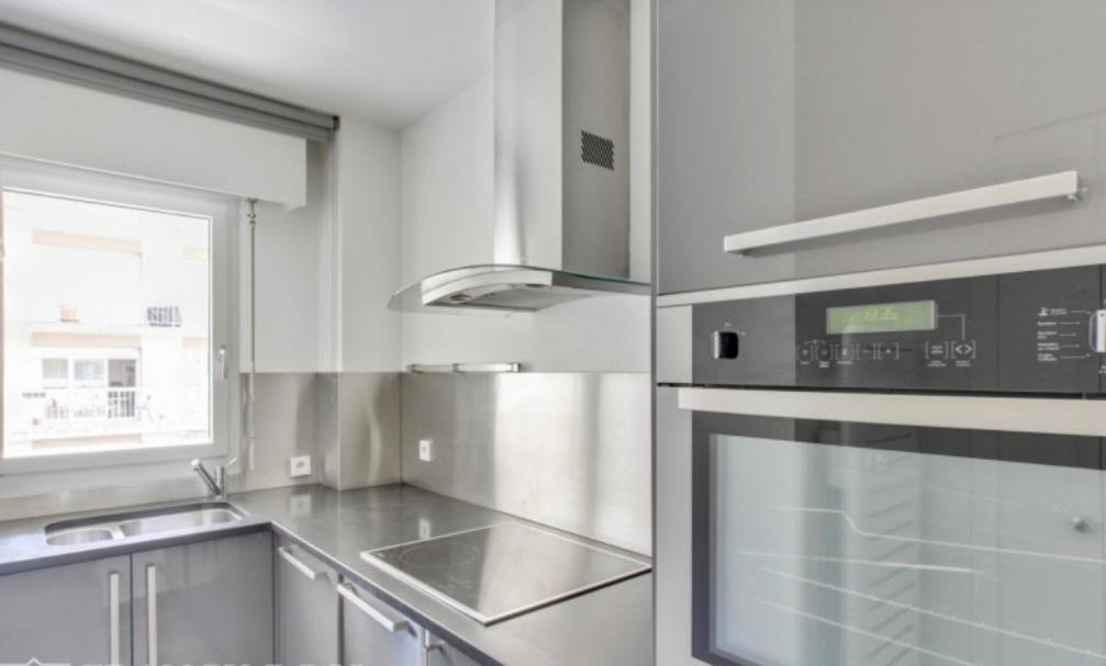 Apartment Another Attractive Flat Near By St-germain, St-placide Paris