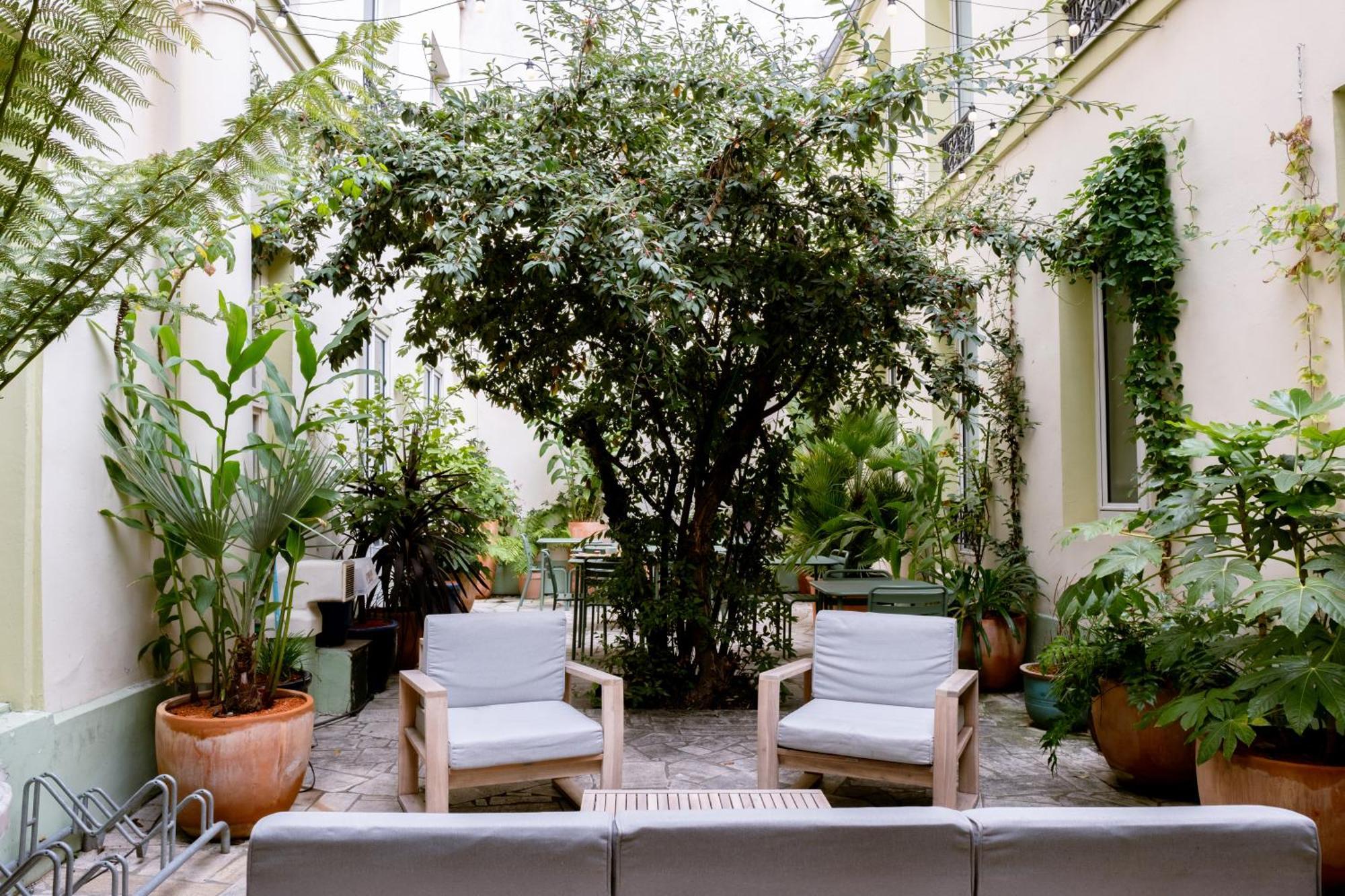 Hotel Kyriad 10 - Canal Saint Martin - République Paris
