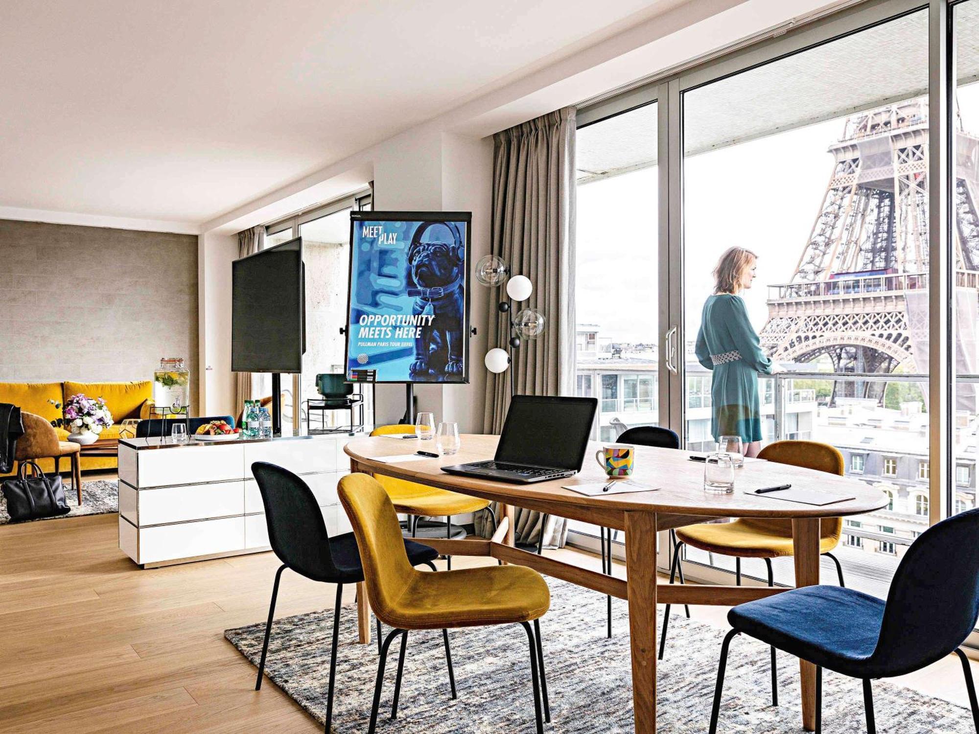 Pullman Tour Eiffel Hotel 4*