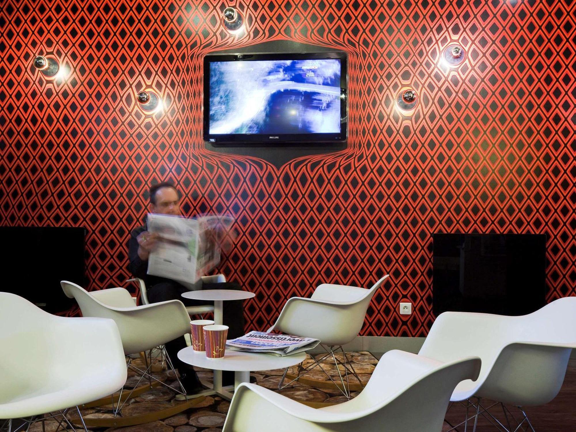Hotel Ibis Styles République 3*