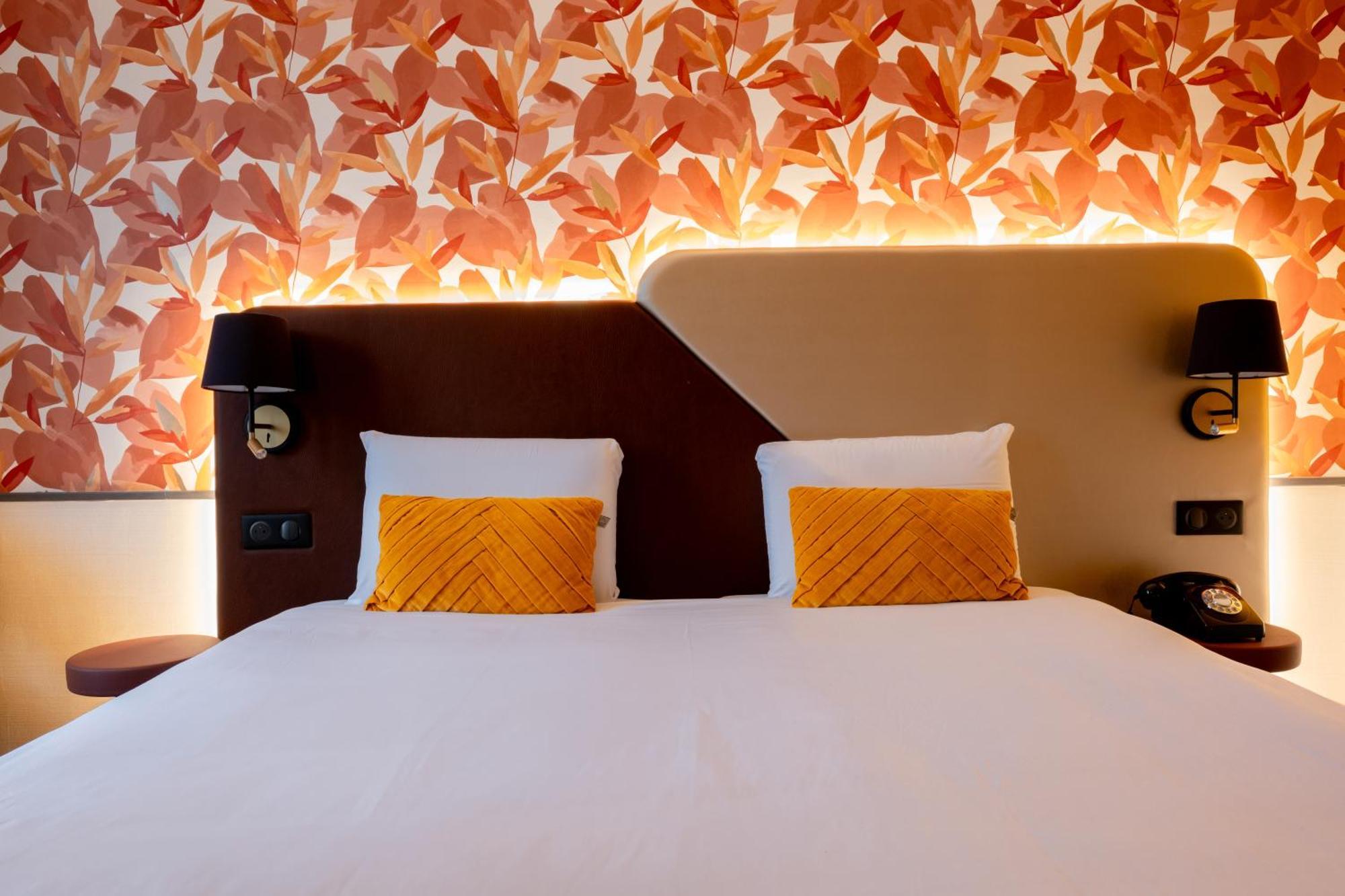 Hotel Kyriad 10 - Canal Saint Martin - République Paris