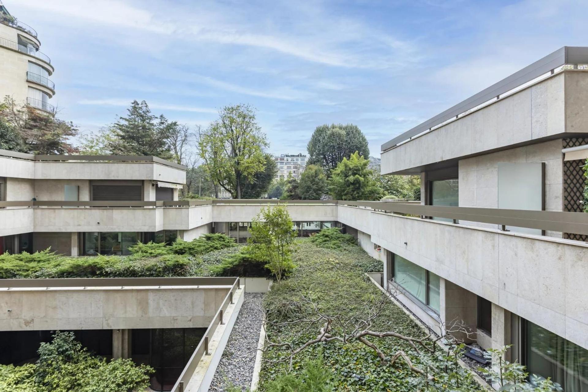 Apartment Foch Triomphe Paris