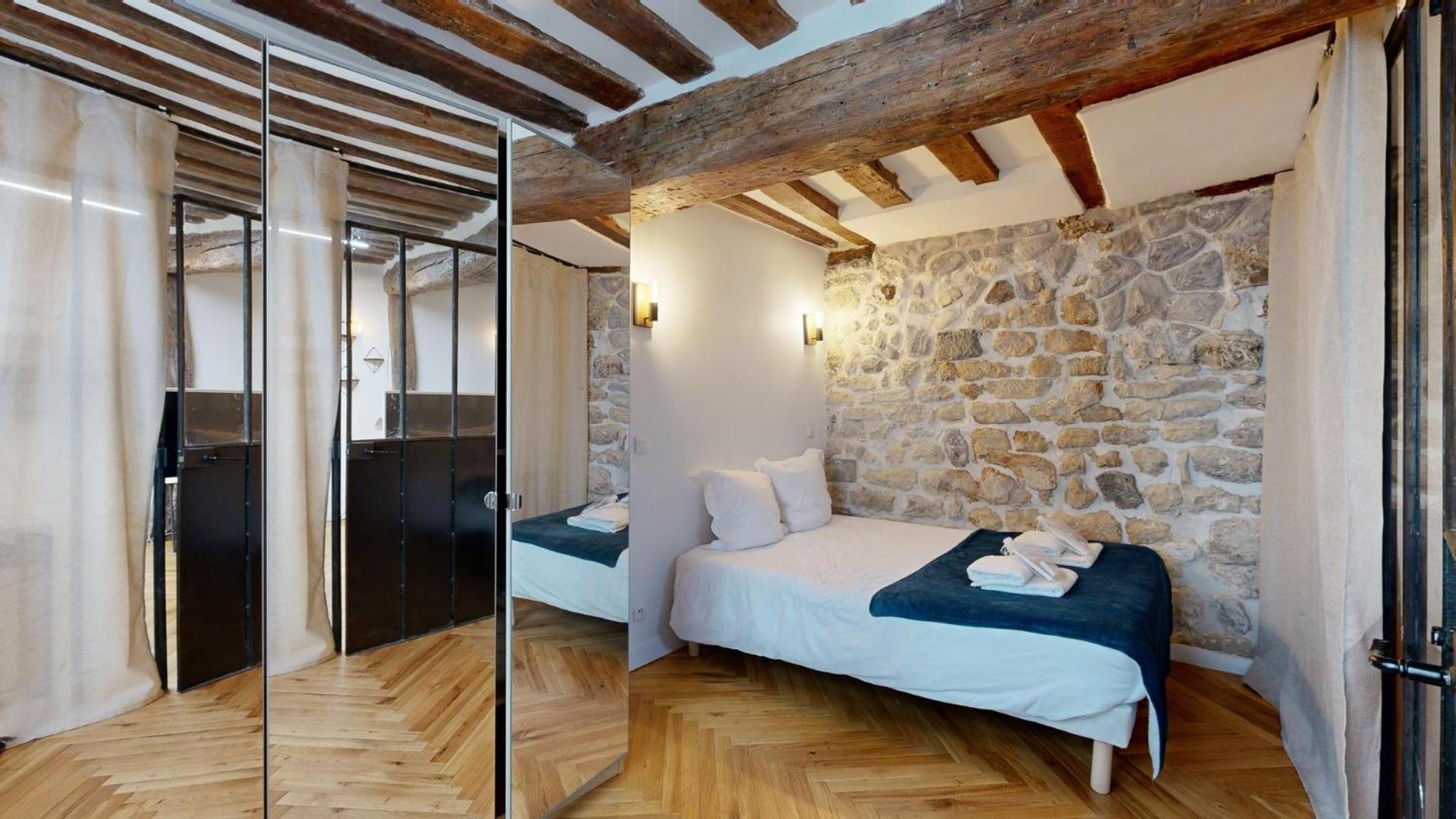 323 Louis - Superbe A Appartement Paris