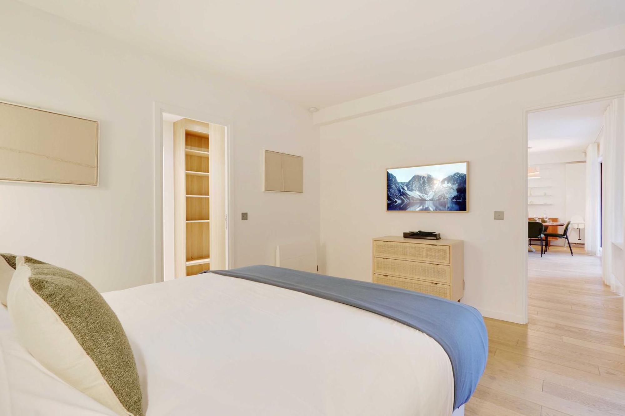 Passy - Eiffel Tower - Amazing 2br With Garden *