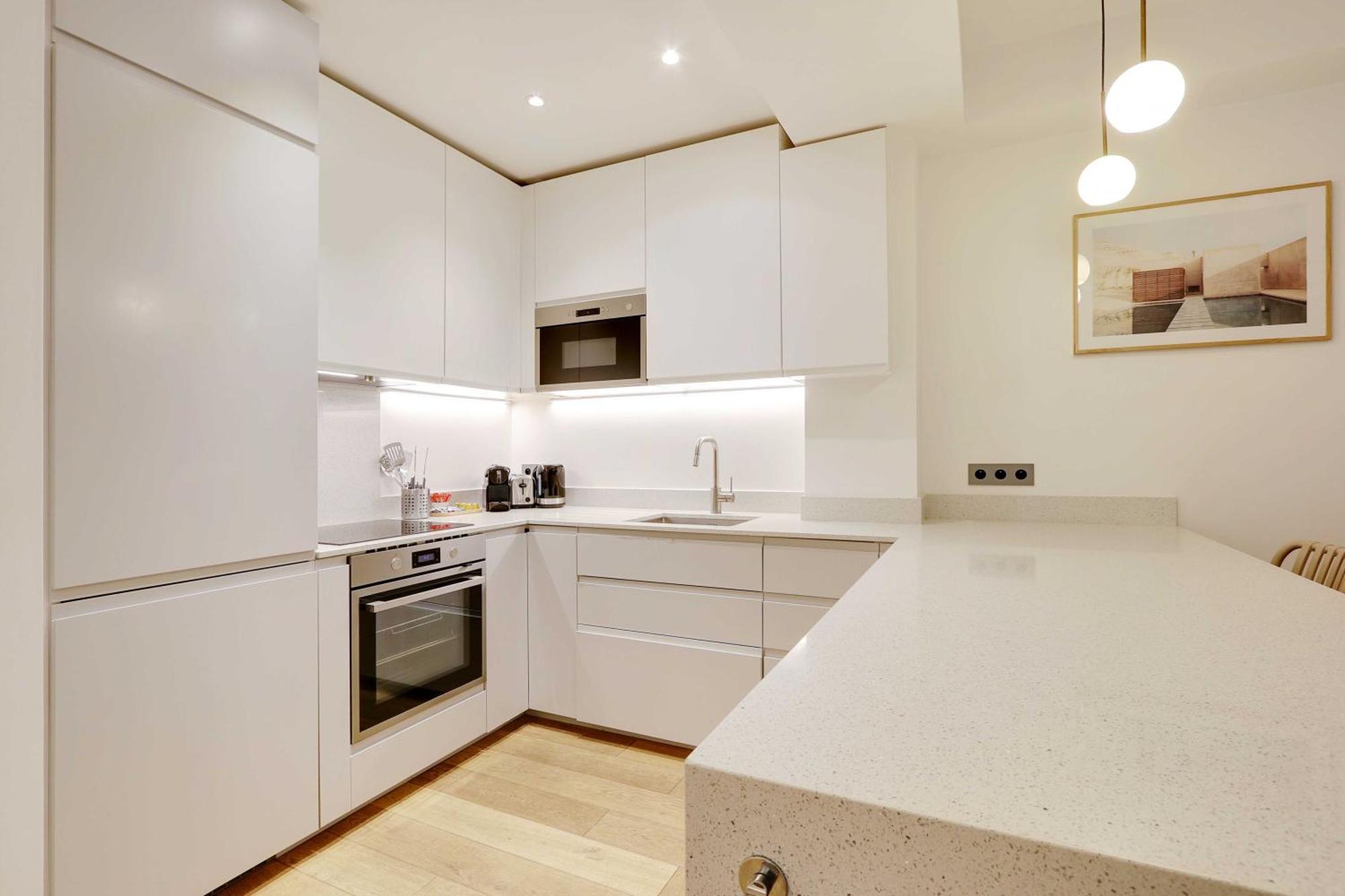 Apartment Passy - Eiffel Tower - Amazing 2br With Garden Paris