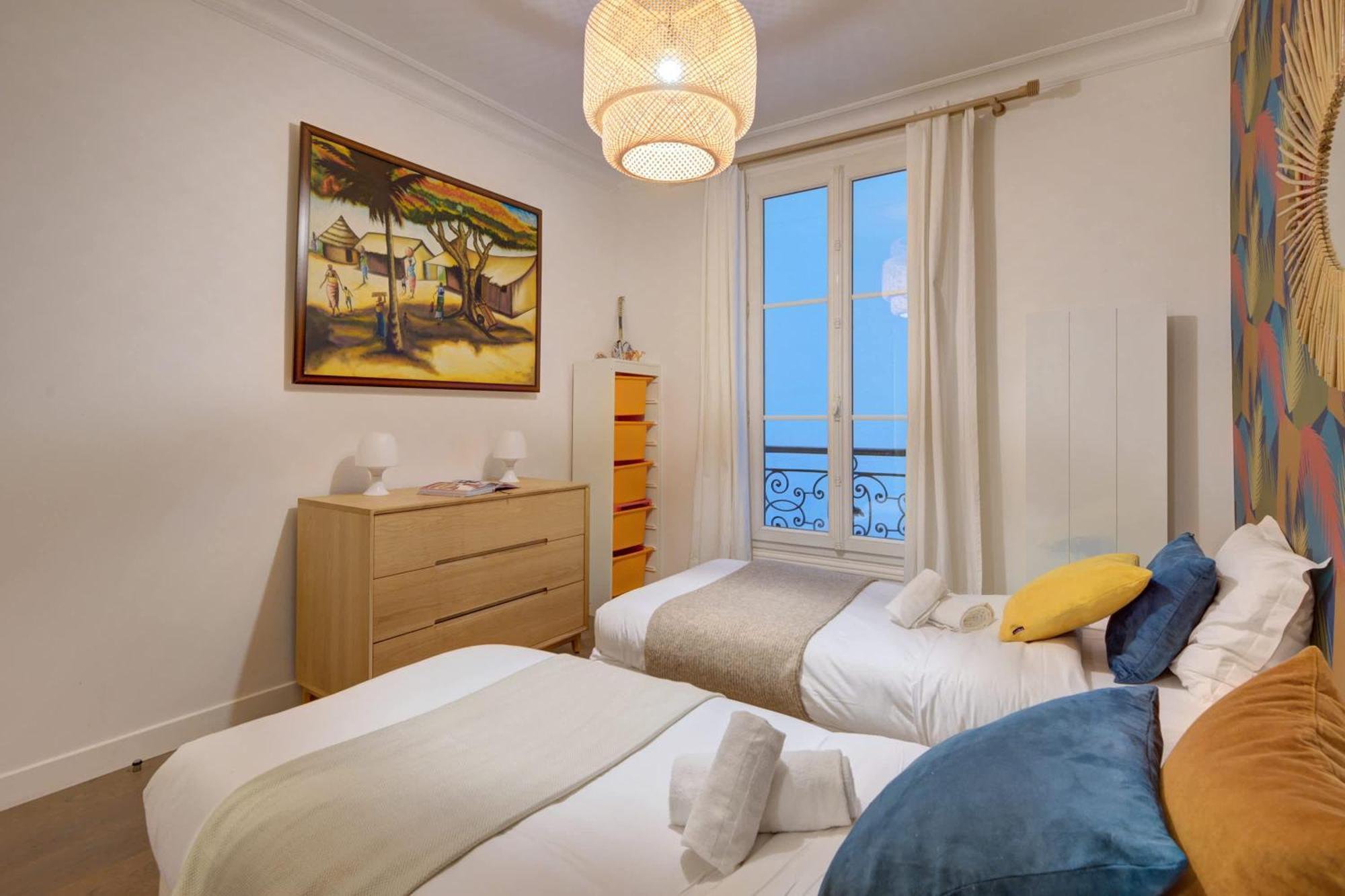 Appartement Arc De Triomphe & Theatre Marigny - 3br - Cityapartmentstay