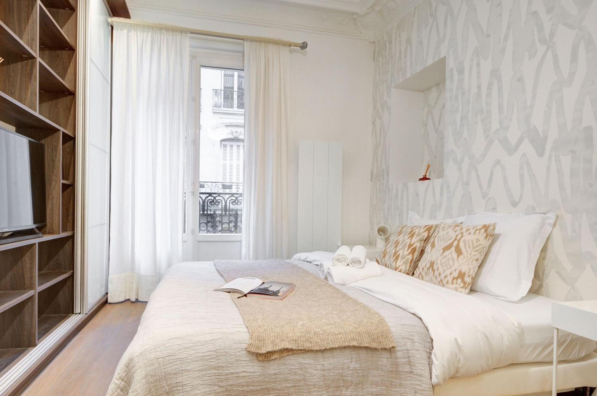 Appartement Arc De Triomphe & Theatre Marigny - 3br - Cityapartmentstay *