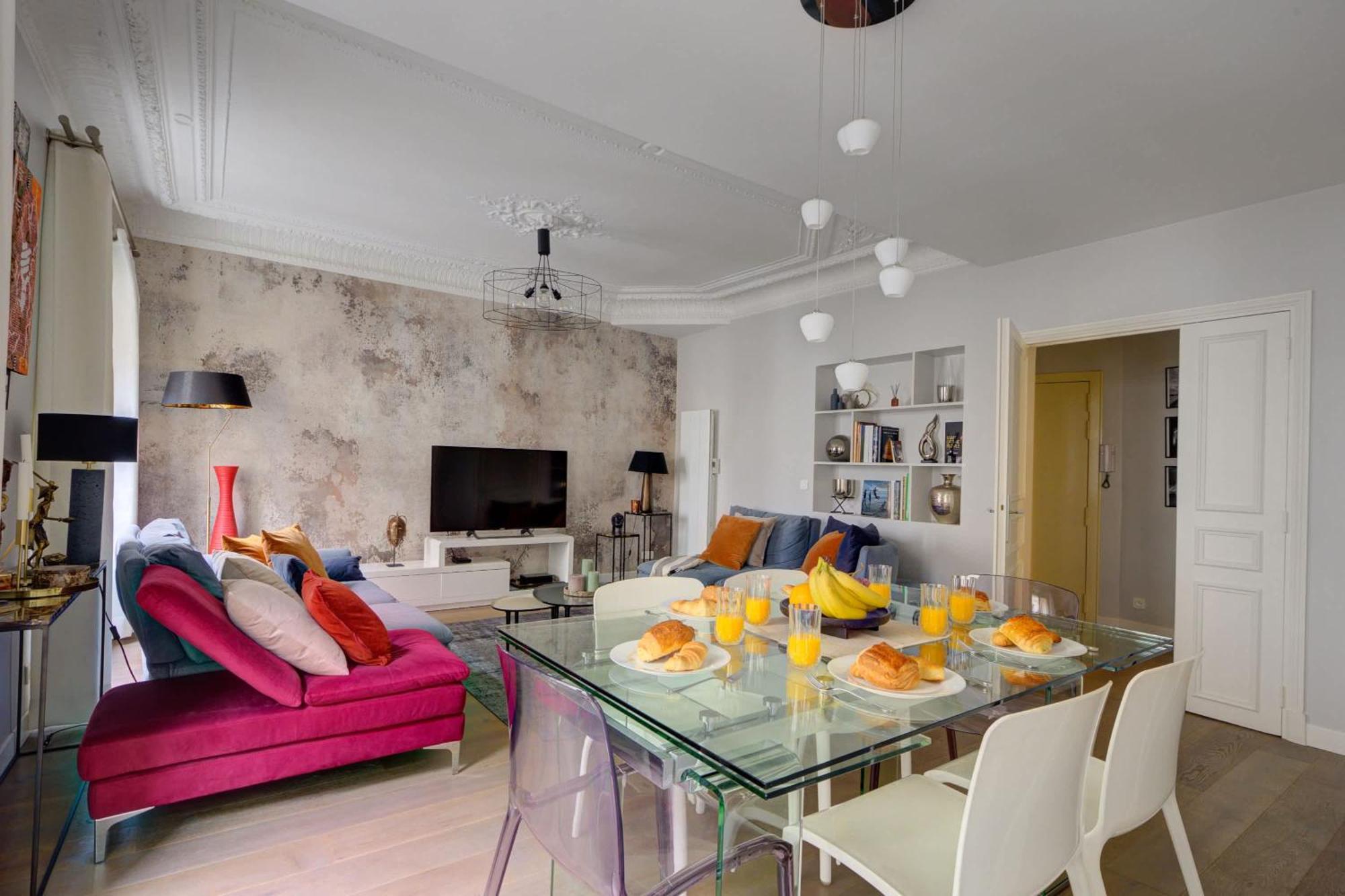 Appartement Arc De Triomphe & Theatre Marigny - 3br - Cityapartmentstay Paris