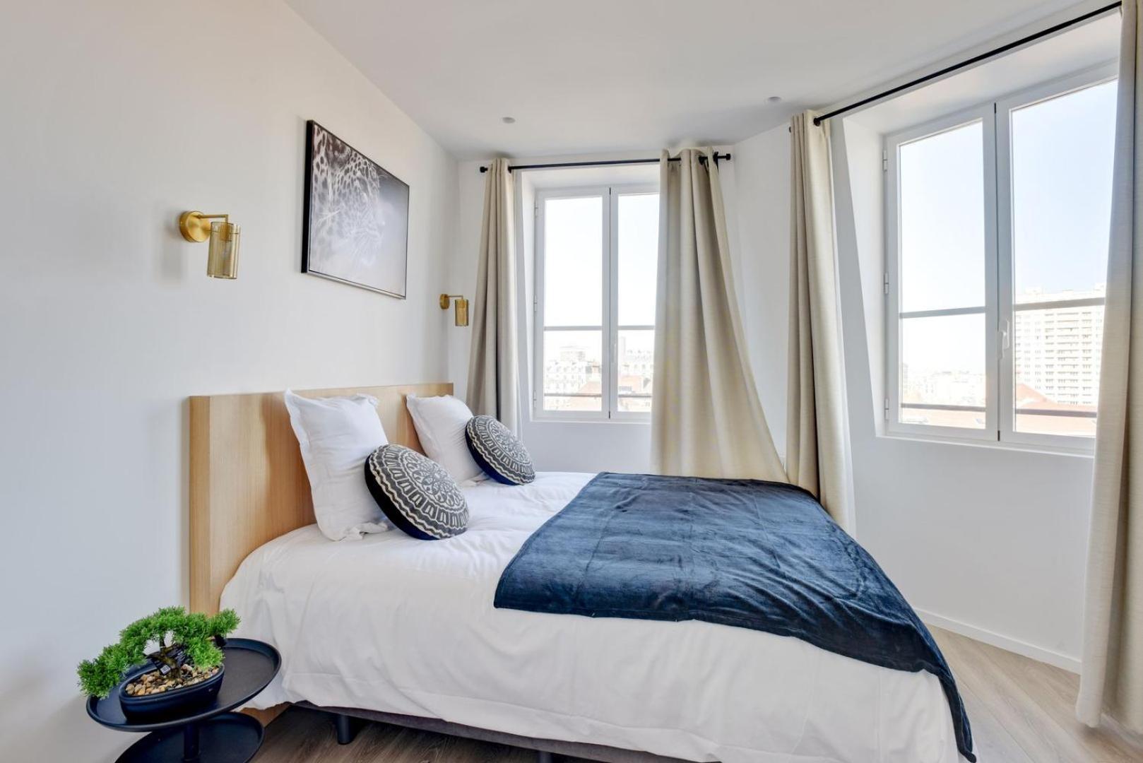 157 Sacha Wonderful 3 Bdr New * Paris