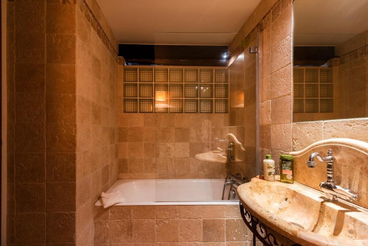 Apartment Charming - Marais Quarter - 6p - 2bdr - Center Of Paris