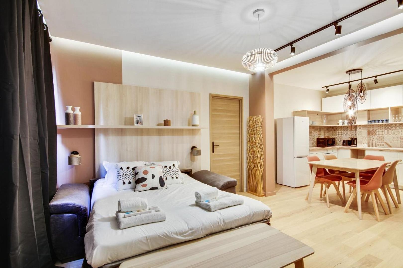 198 Emma - Superb In Apartment